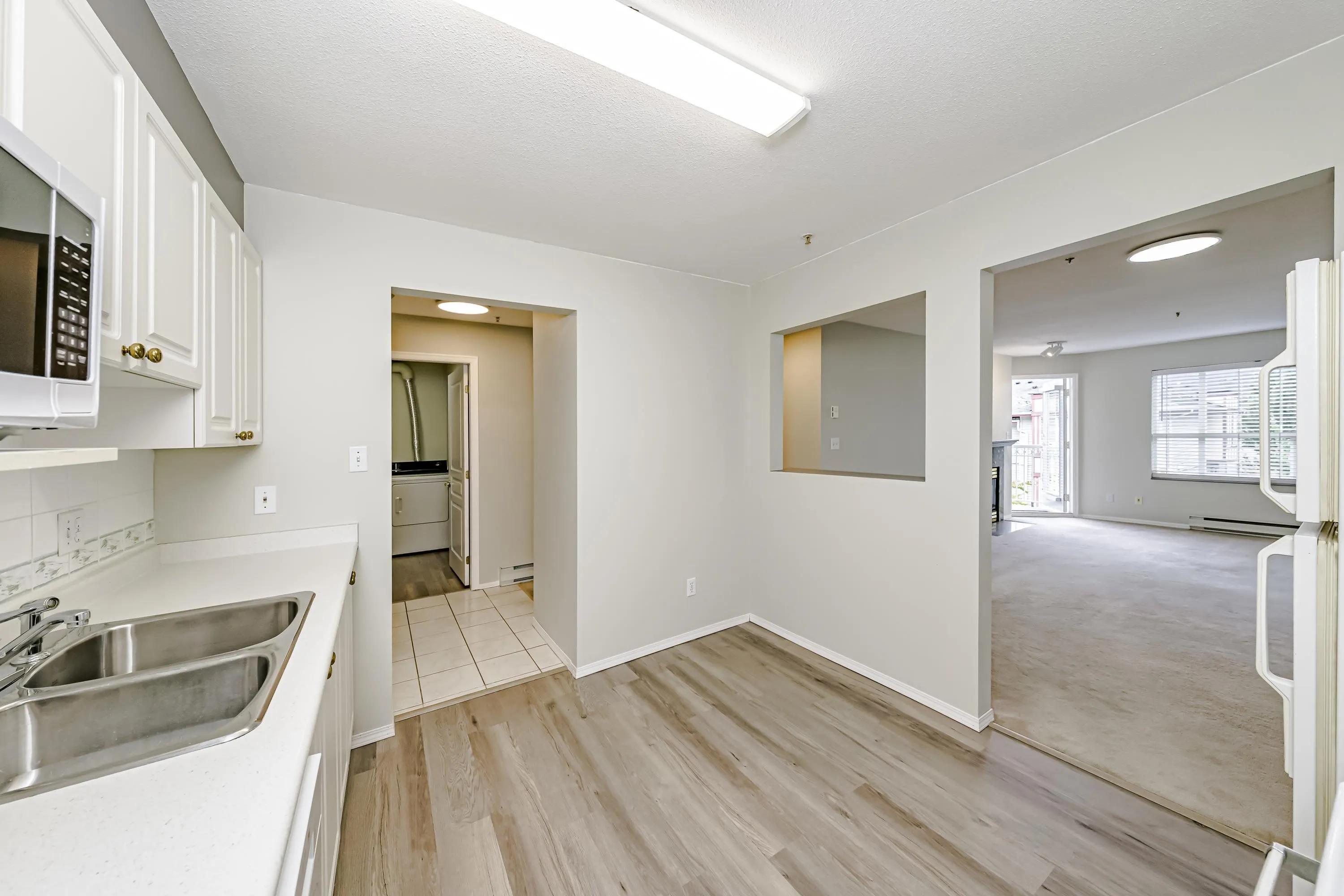 304 13955 Laurel Drive