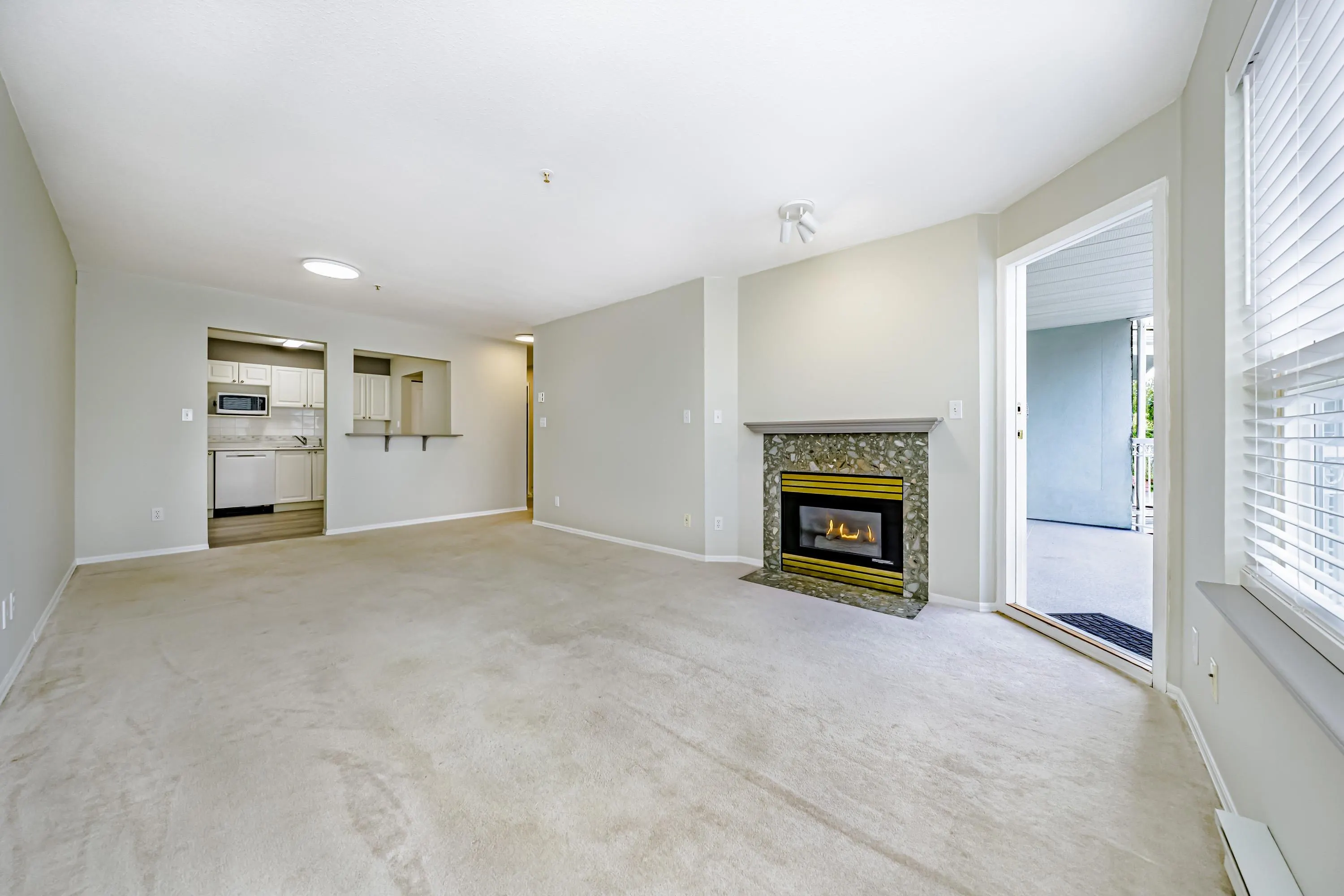 304 13955 Laurel Drive