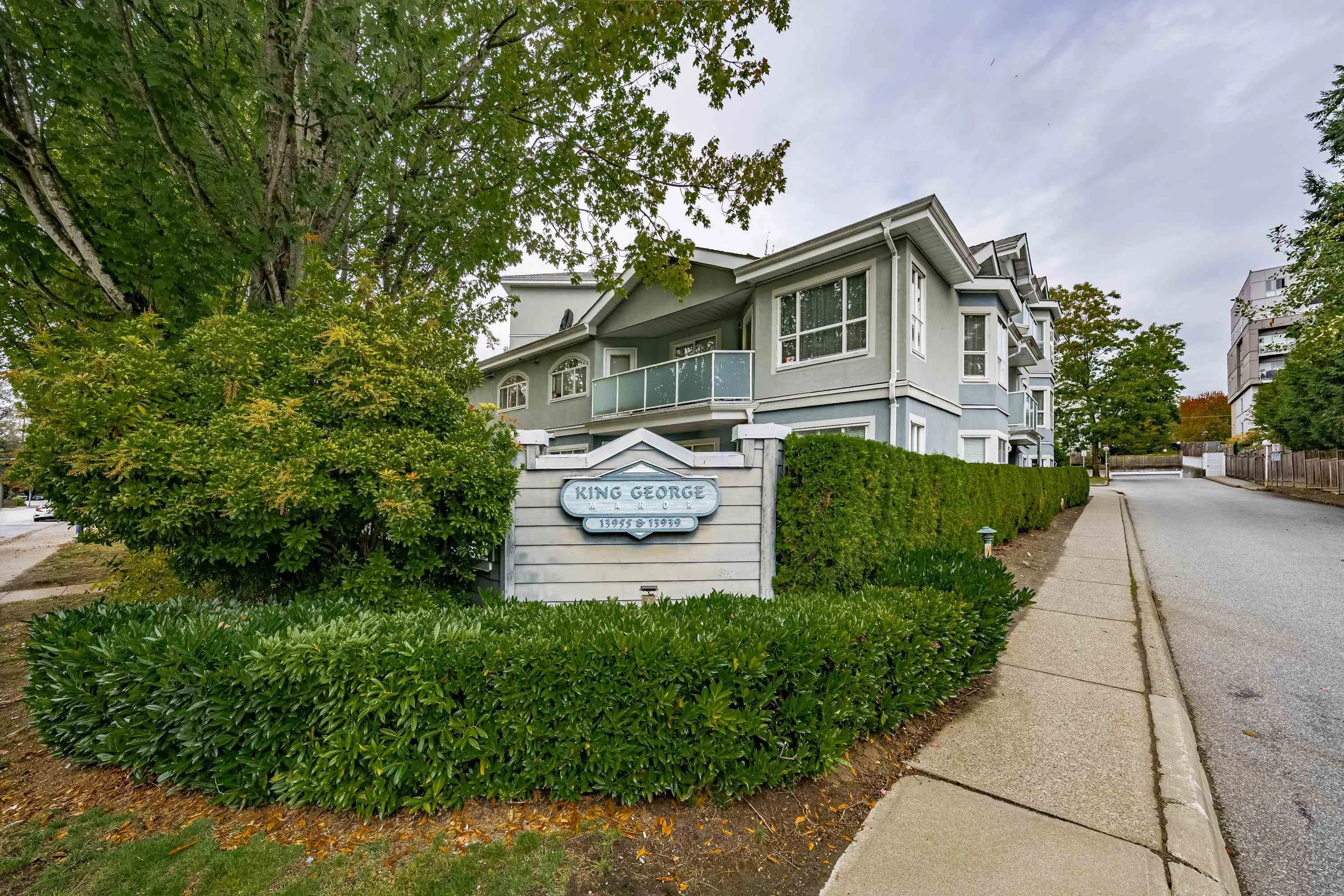 304 13955 Laurel Drive