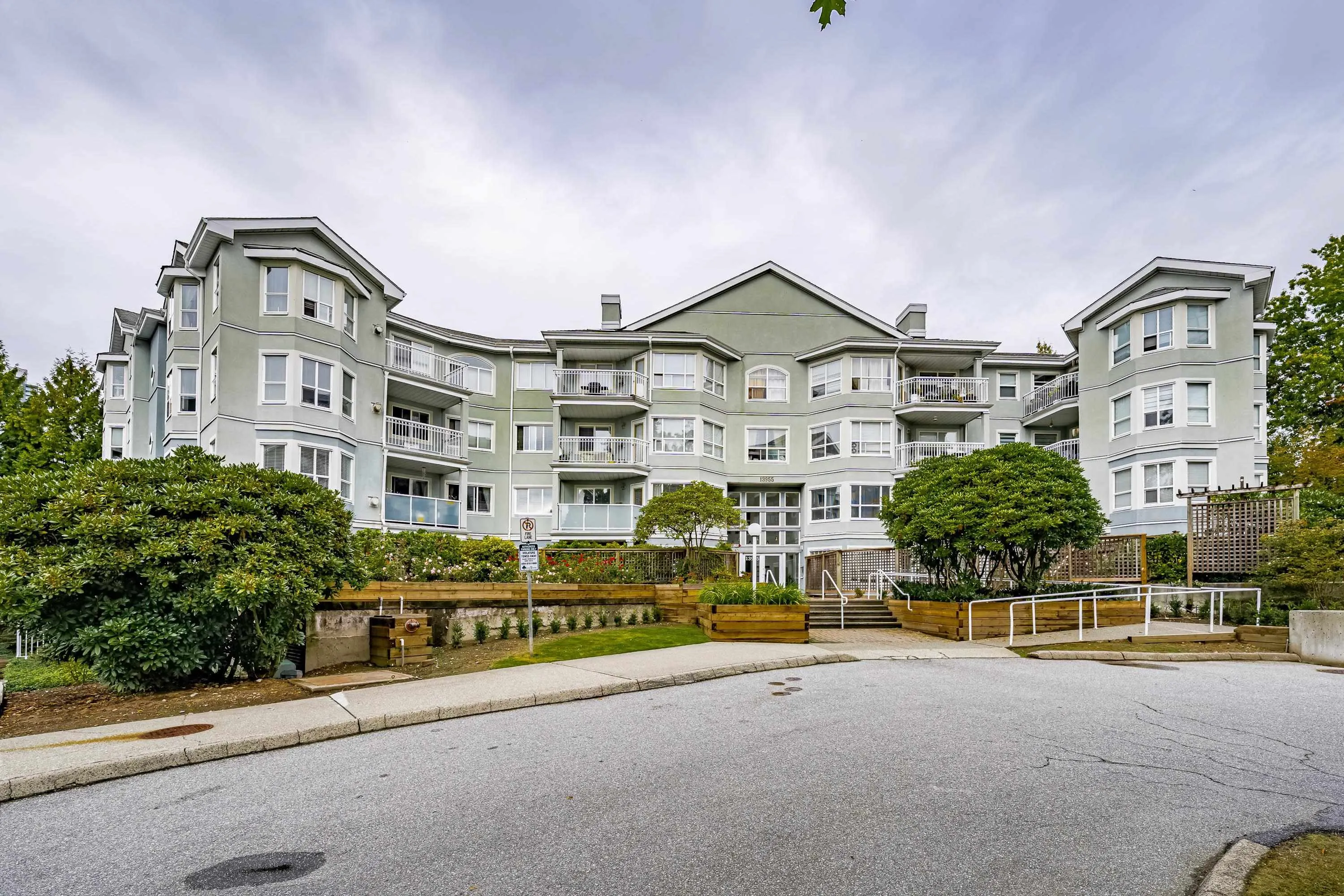 304 13955 Laurel Drive