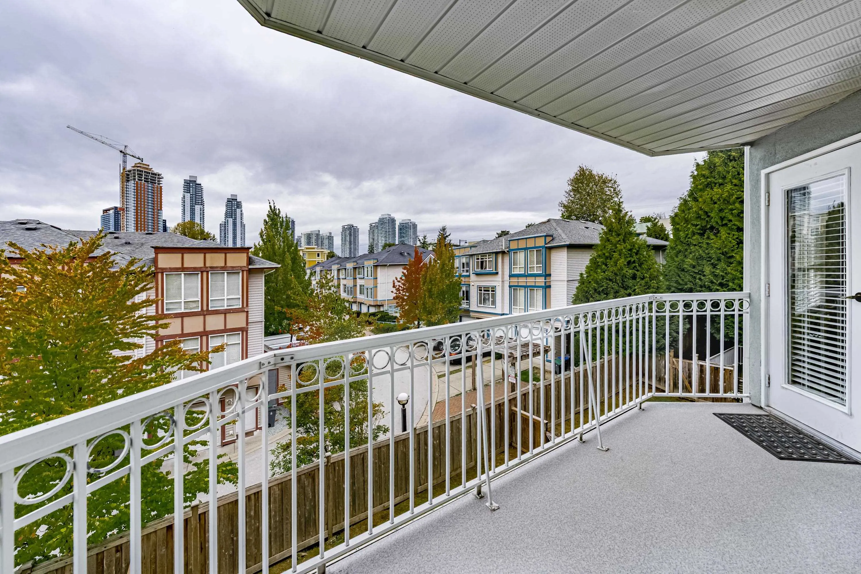 304 13955 Laurel Drive