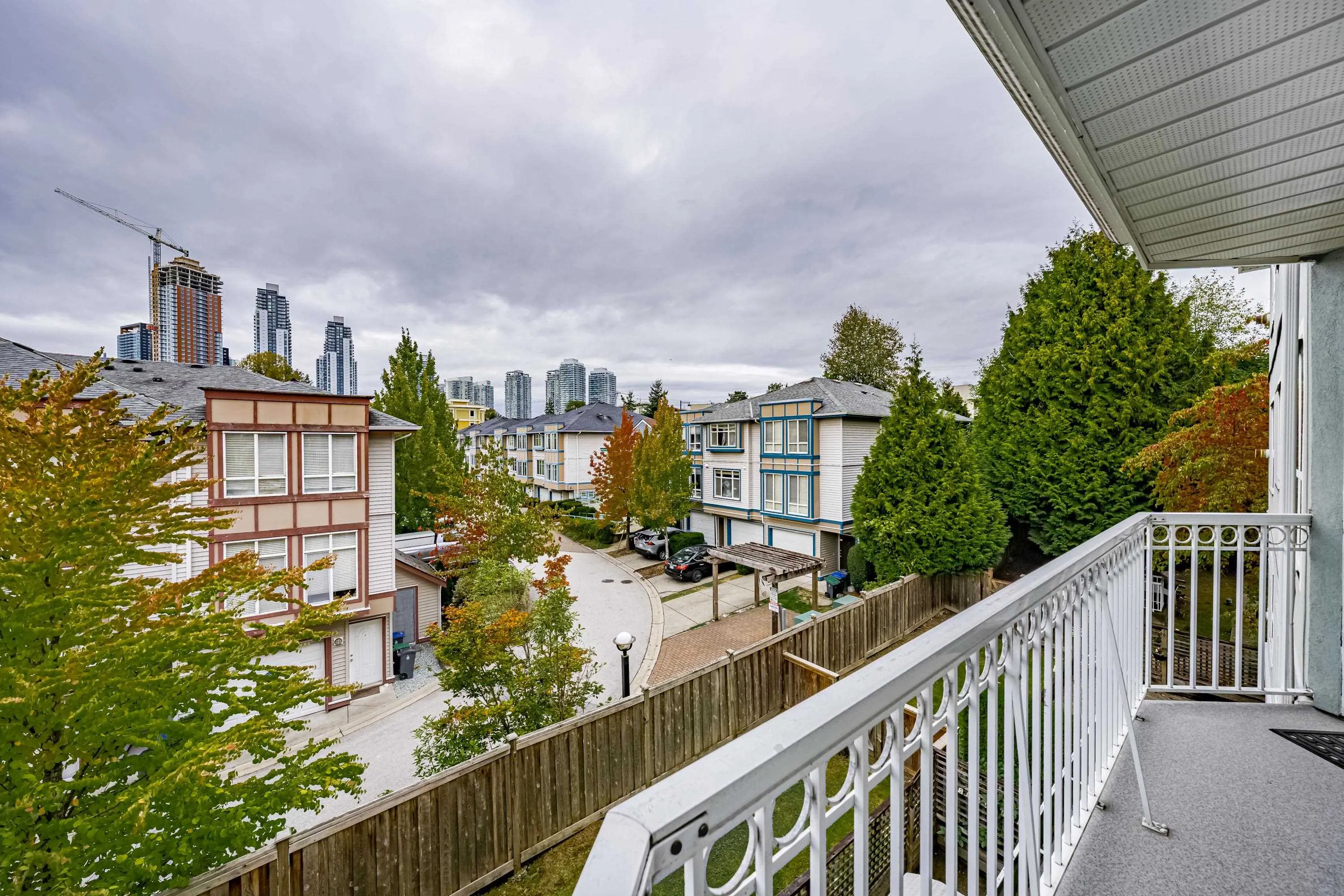 304 13955 Laurel Drive