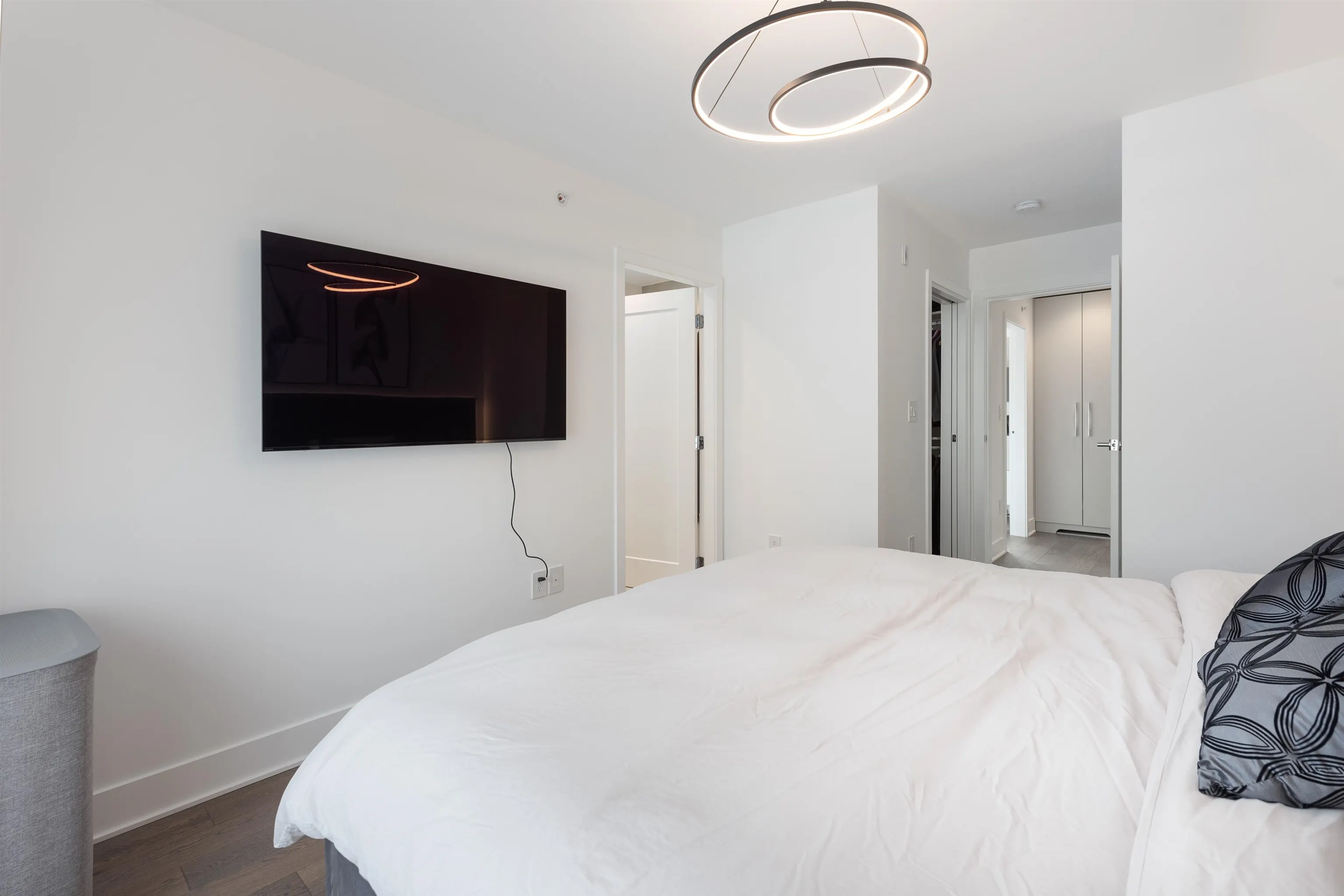 124 2070 Curling Road