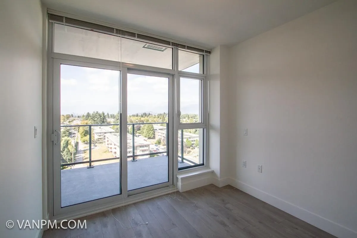 1103 7303 Noble Lane