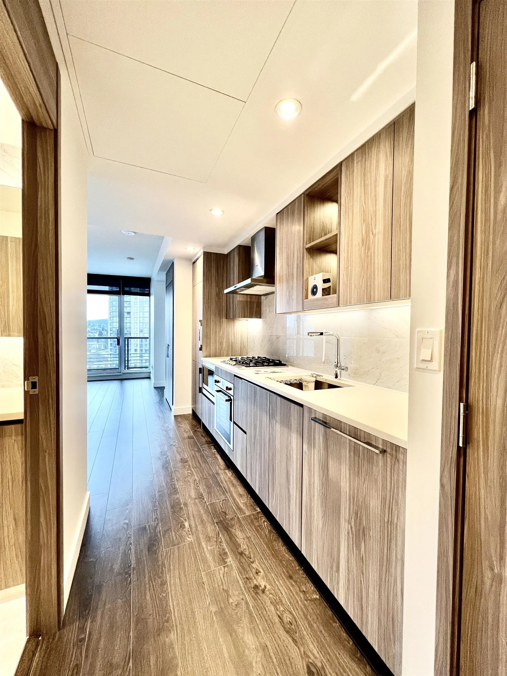 2510 4730 Lougheed Highway