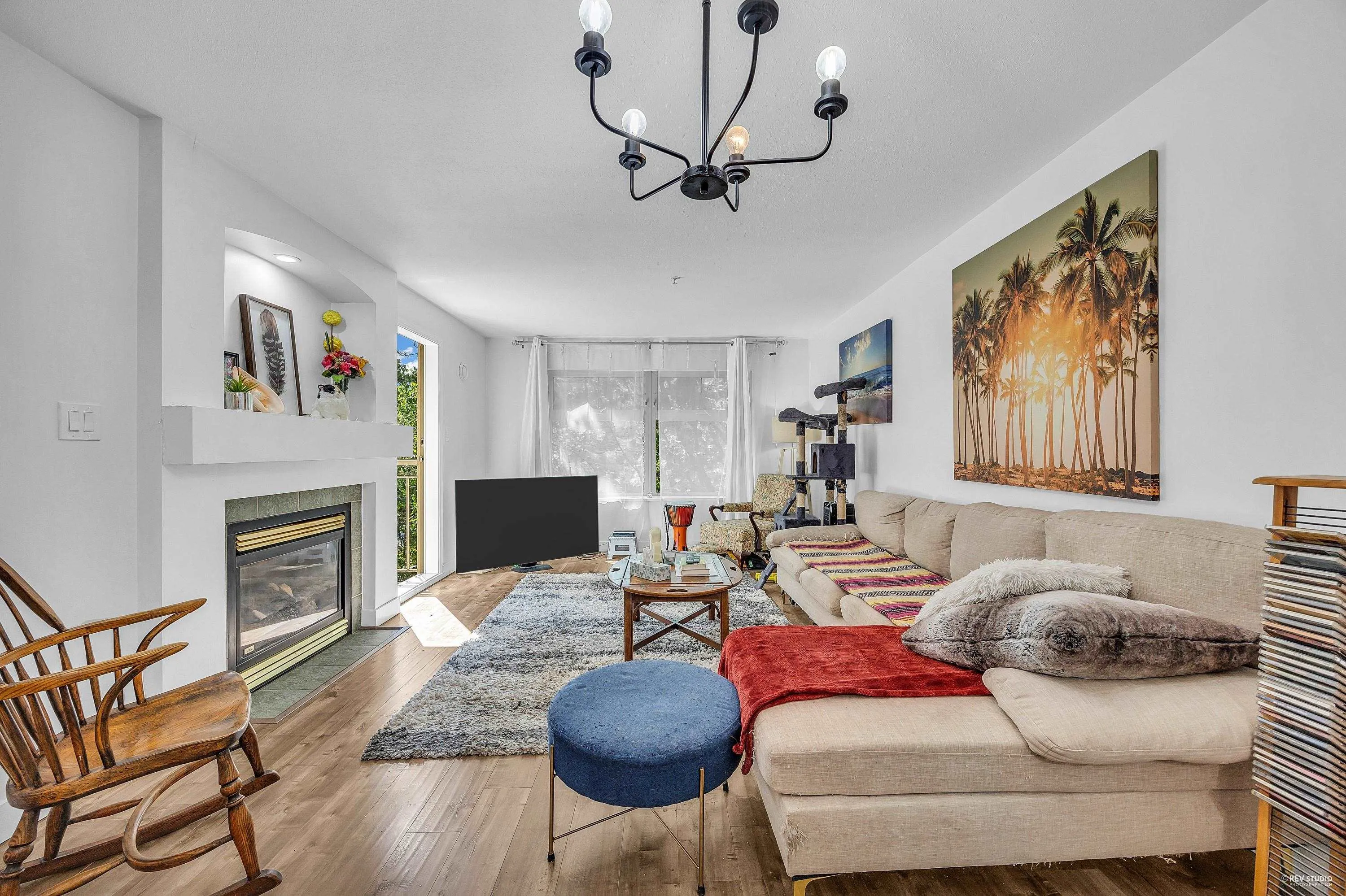310 15220 Guildford Drive