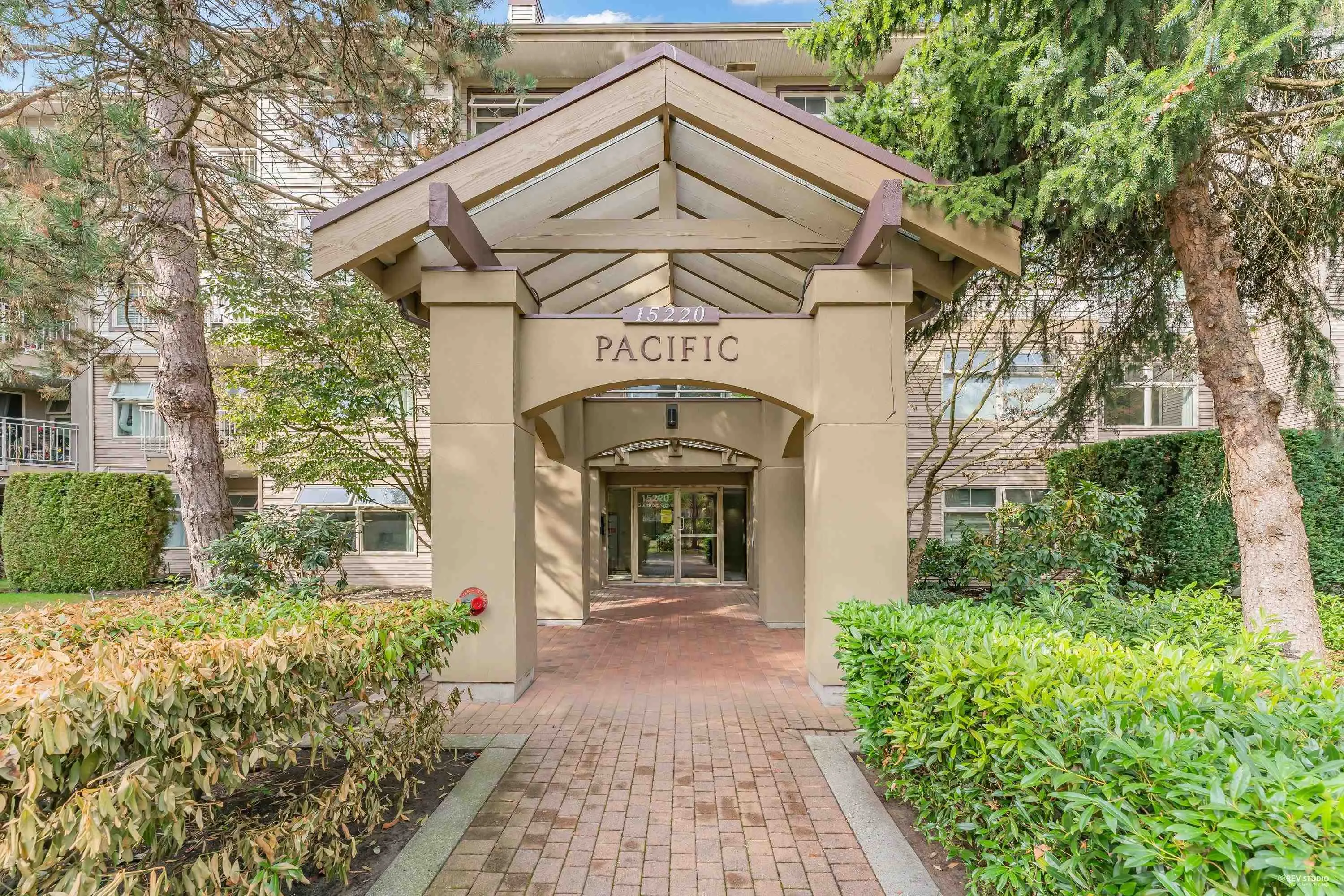 310 15220 Guildford Drive