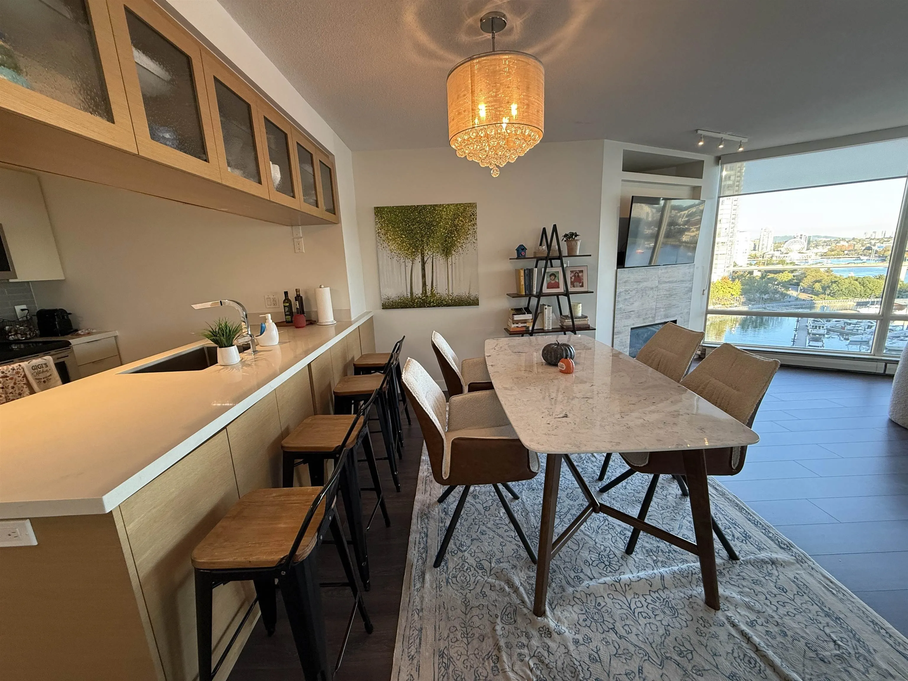 1105 1201 Marinaside Crescent