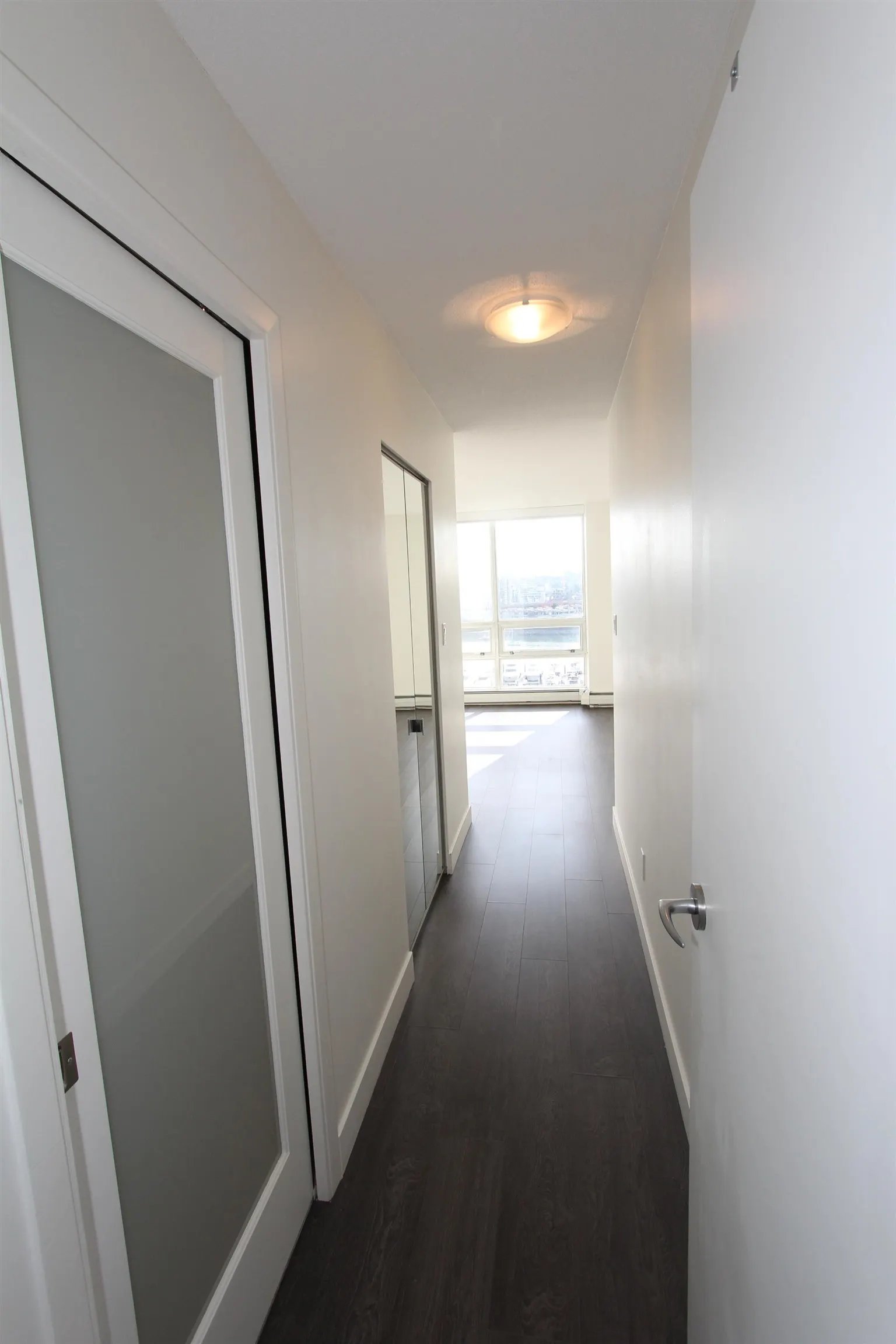 1105 1201 Marinaside Crescent