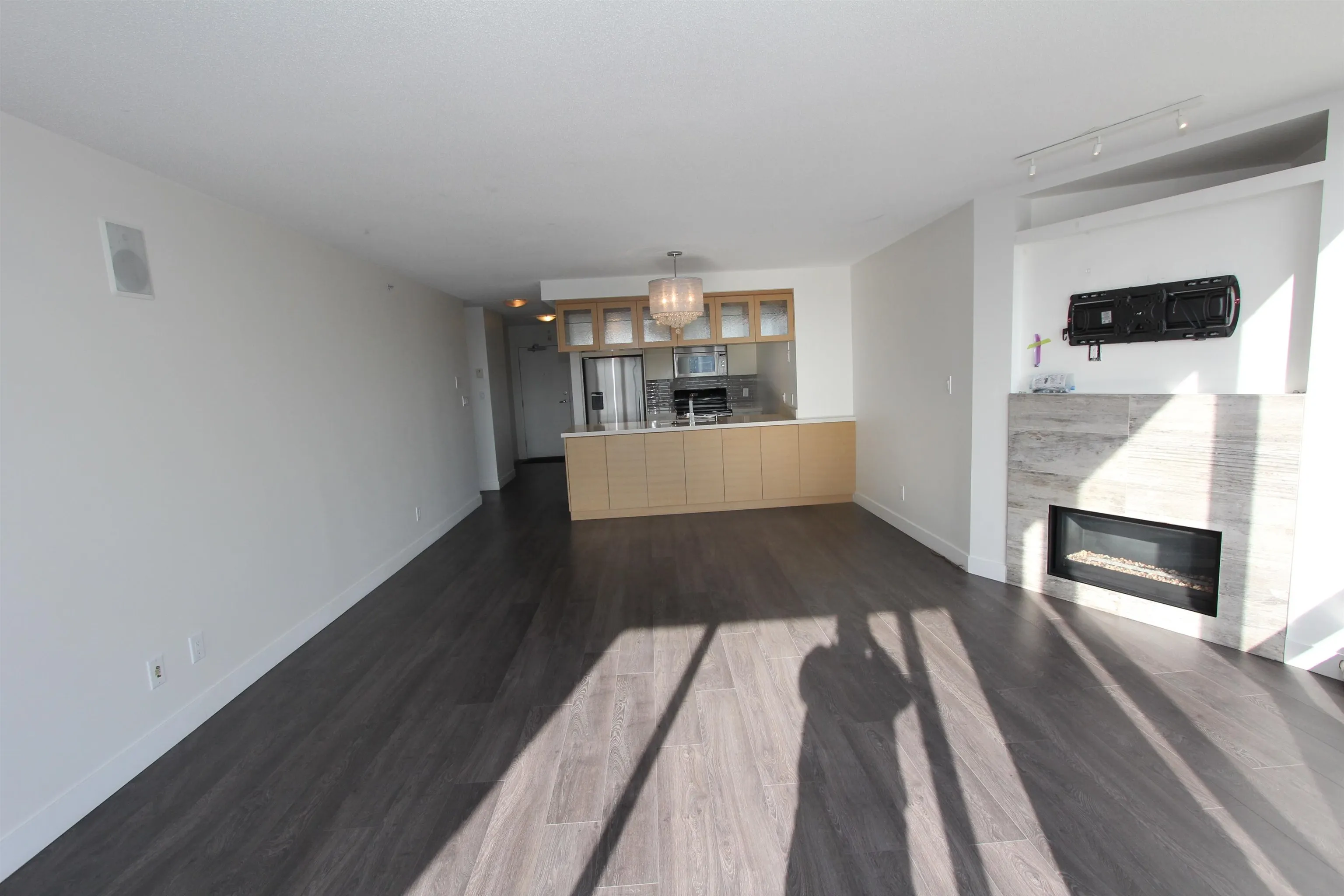 1105 1201 Marinaside Crescent