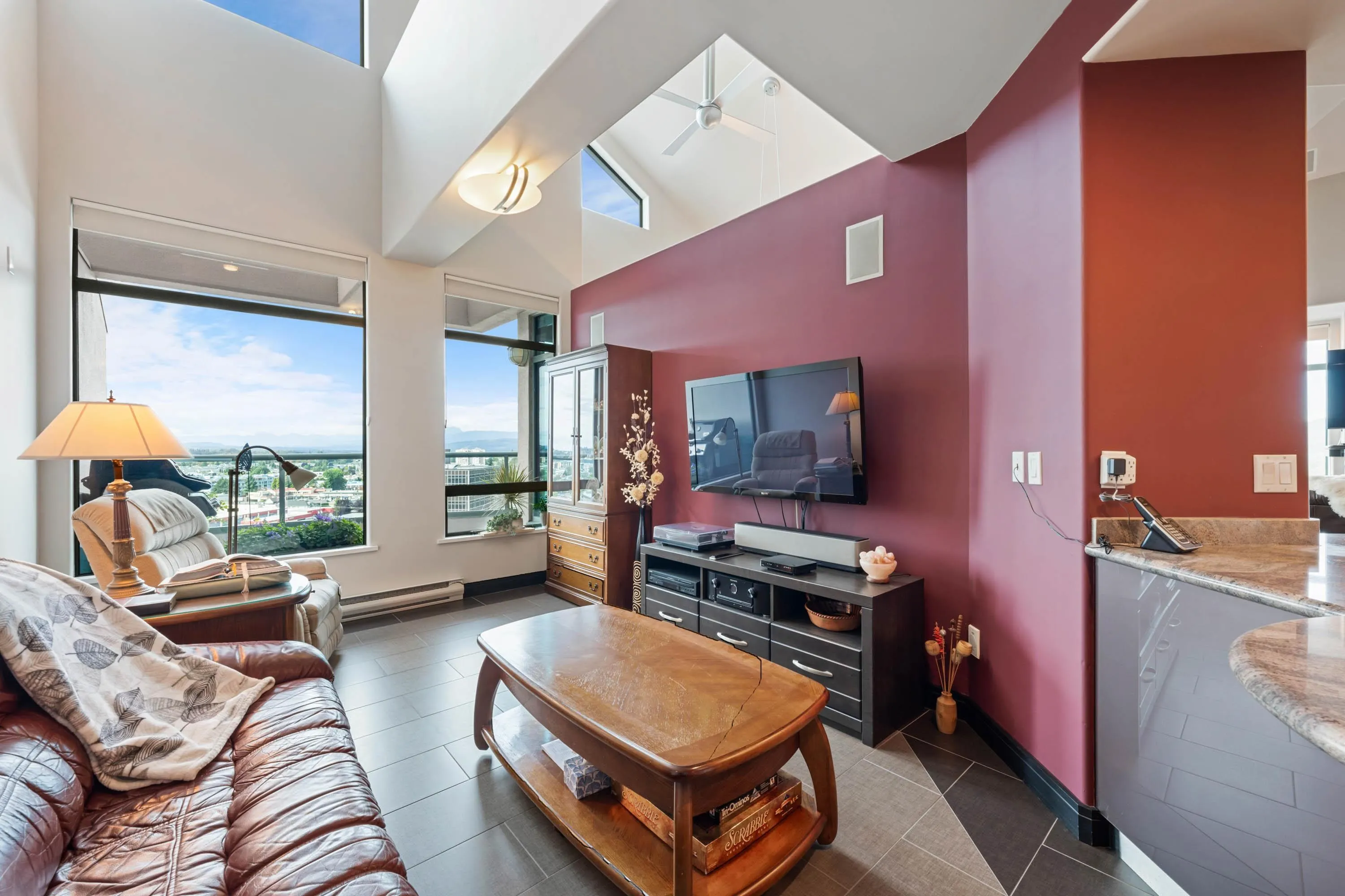 1704 33065 Mill Lake Road