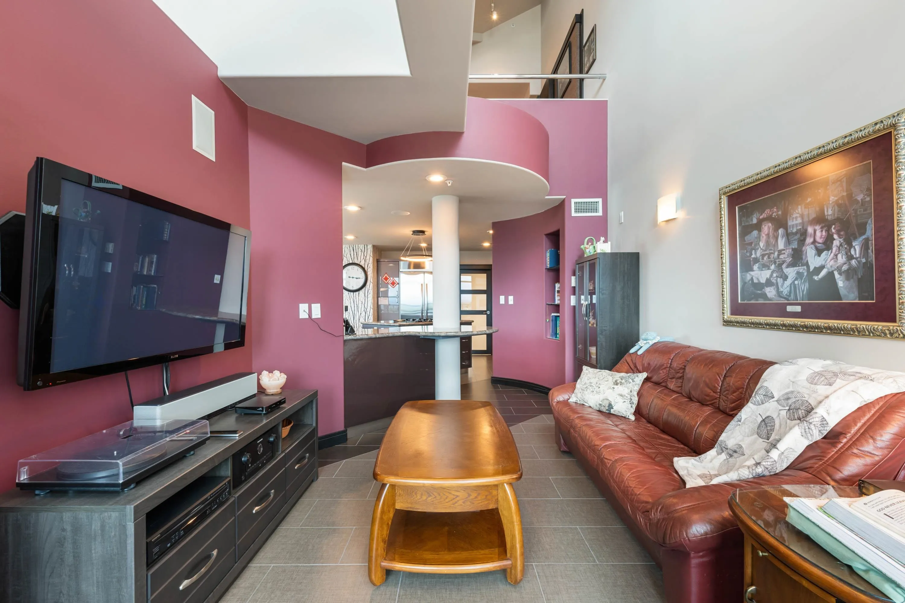 1704 33065 Mill Lake Road