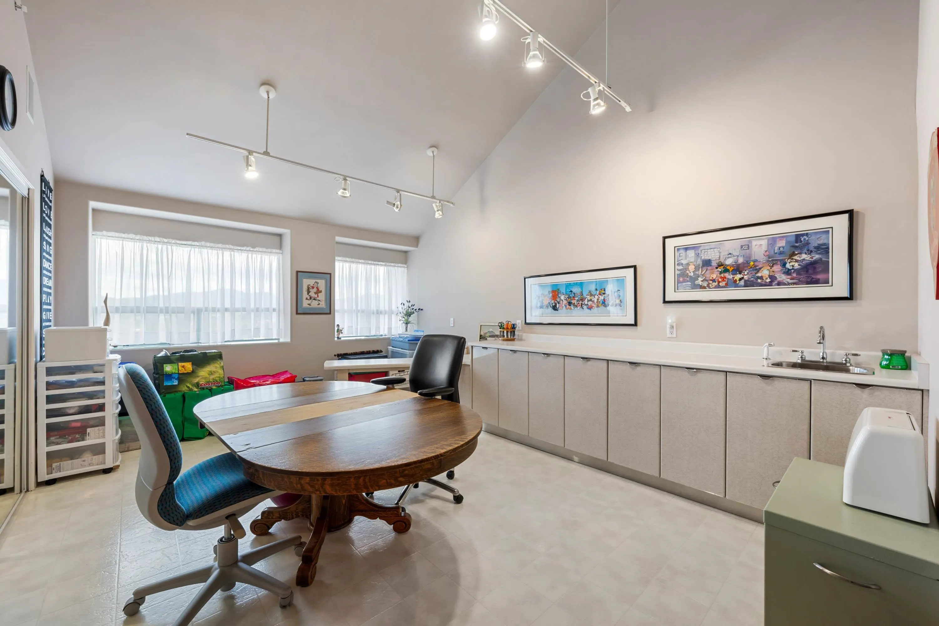 1704 33065 Mill Lake Road