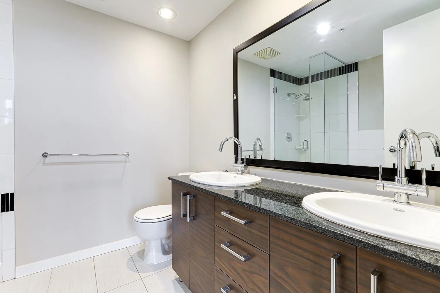 3002 2355 Madison Avenue