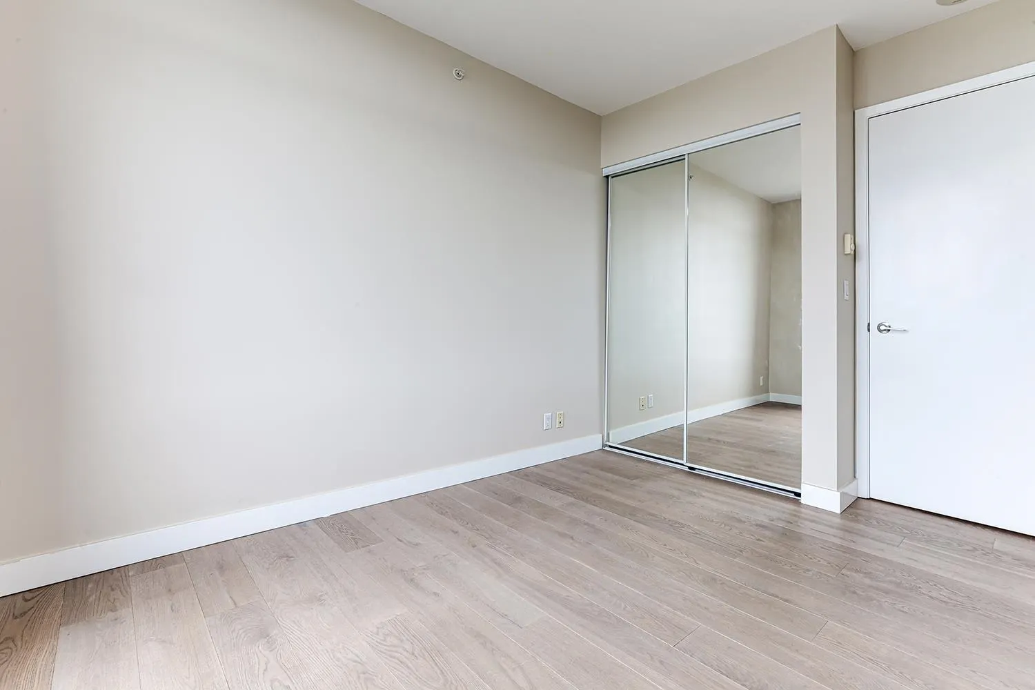3002 2355 Madison Avenue
