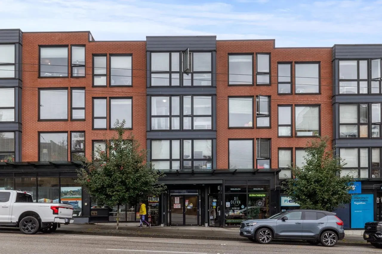 313 2636 E Hastings Street
