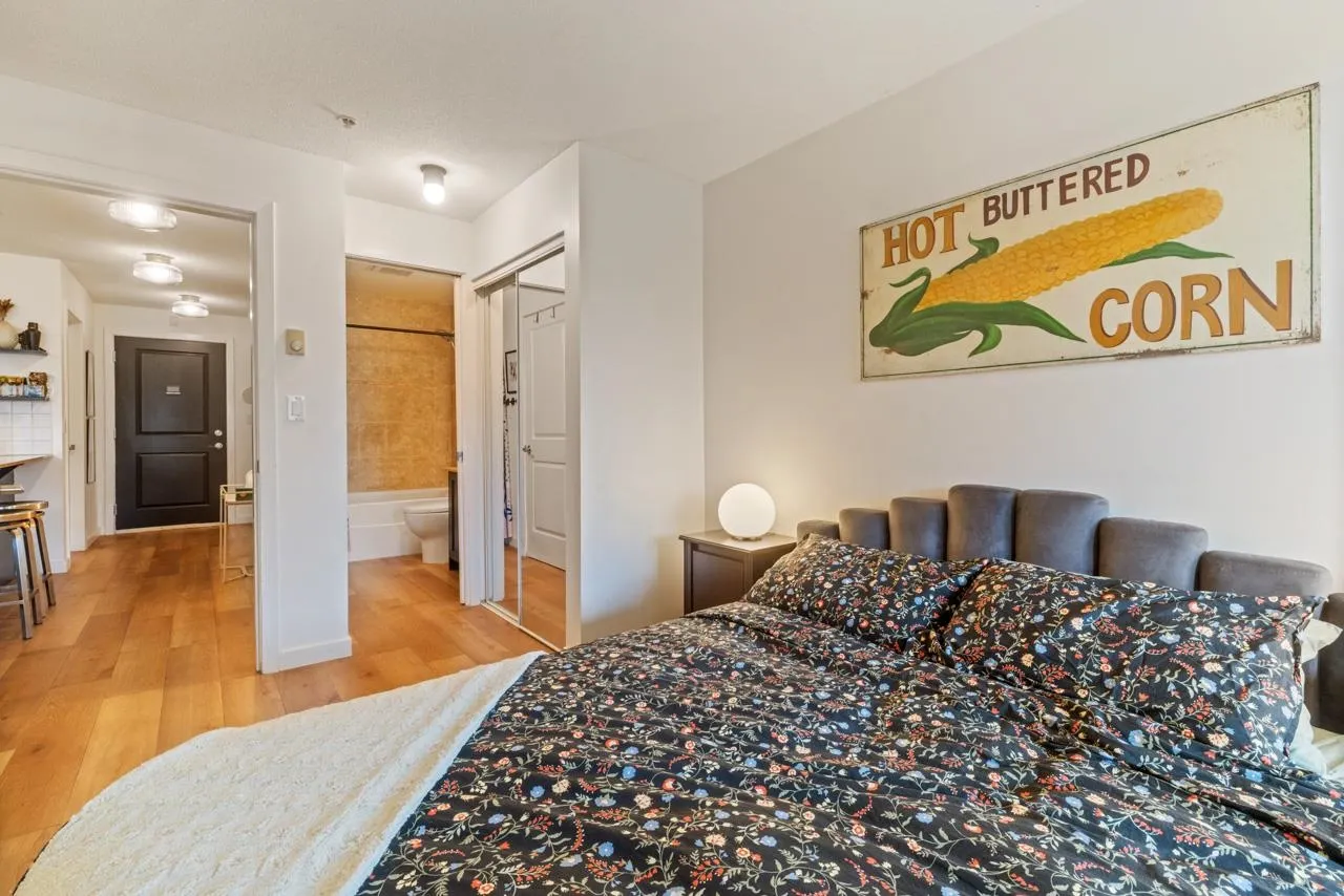 313 2636 E Hastings Street