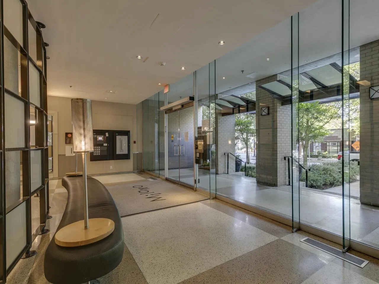 706 1003 Burnaby Street