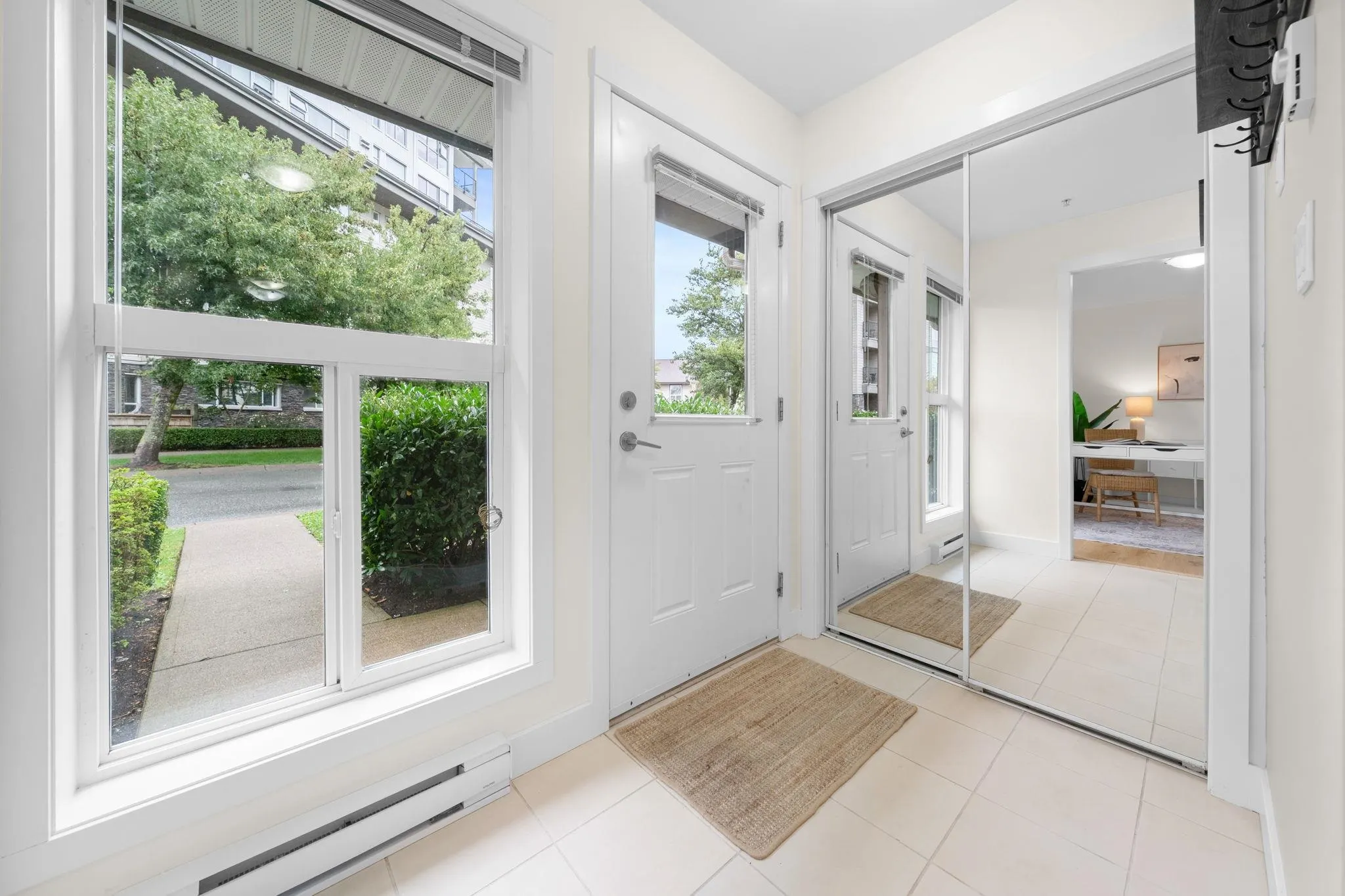 18 1204 Main Street