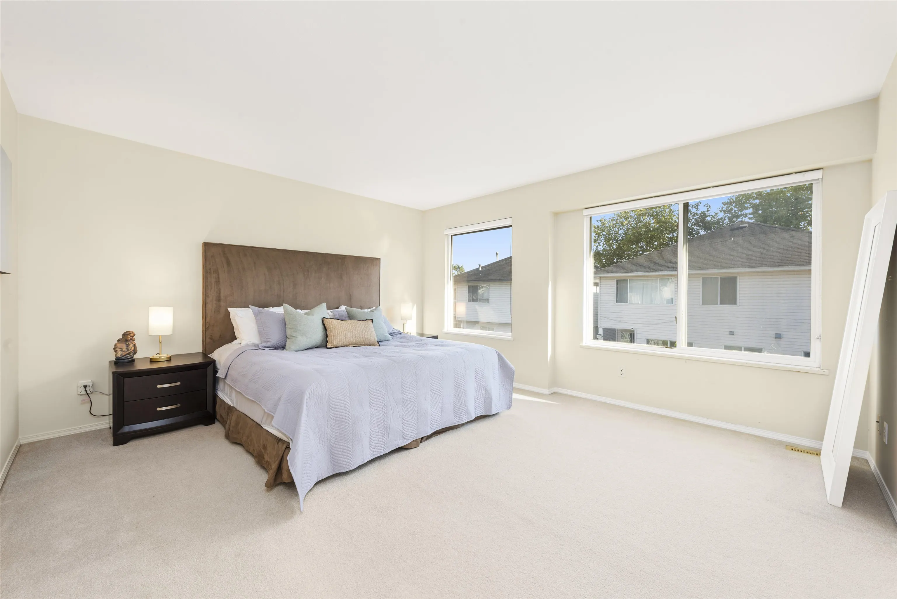 22331 Cochrane Drive