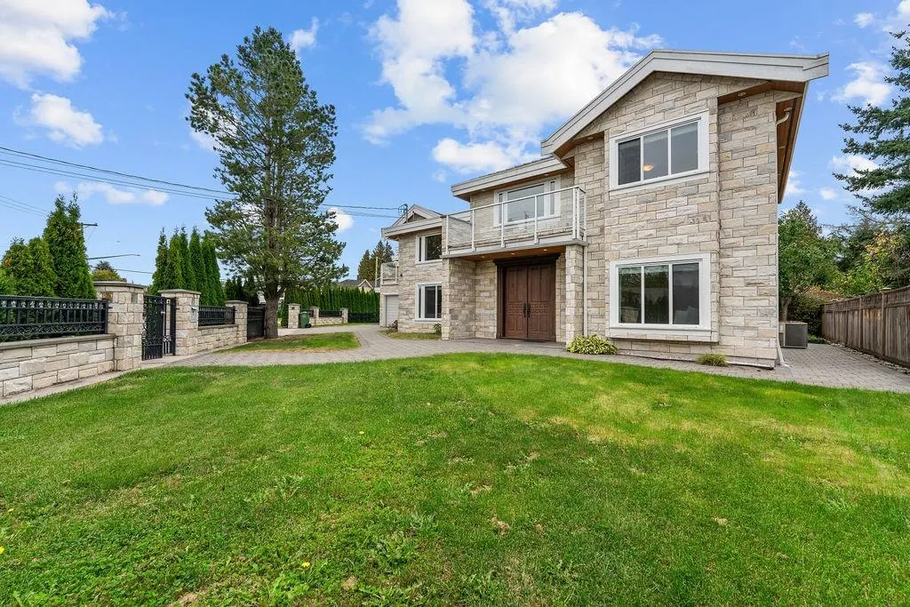 9200 Saunders Road