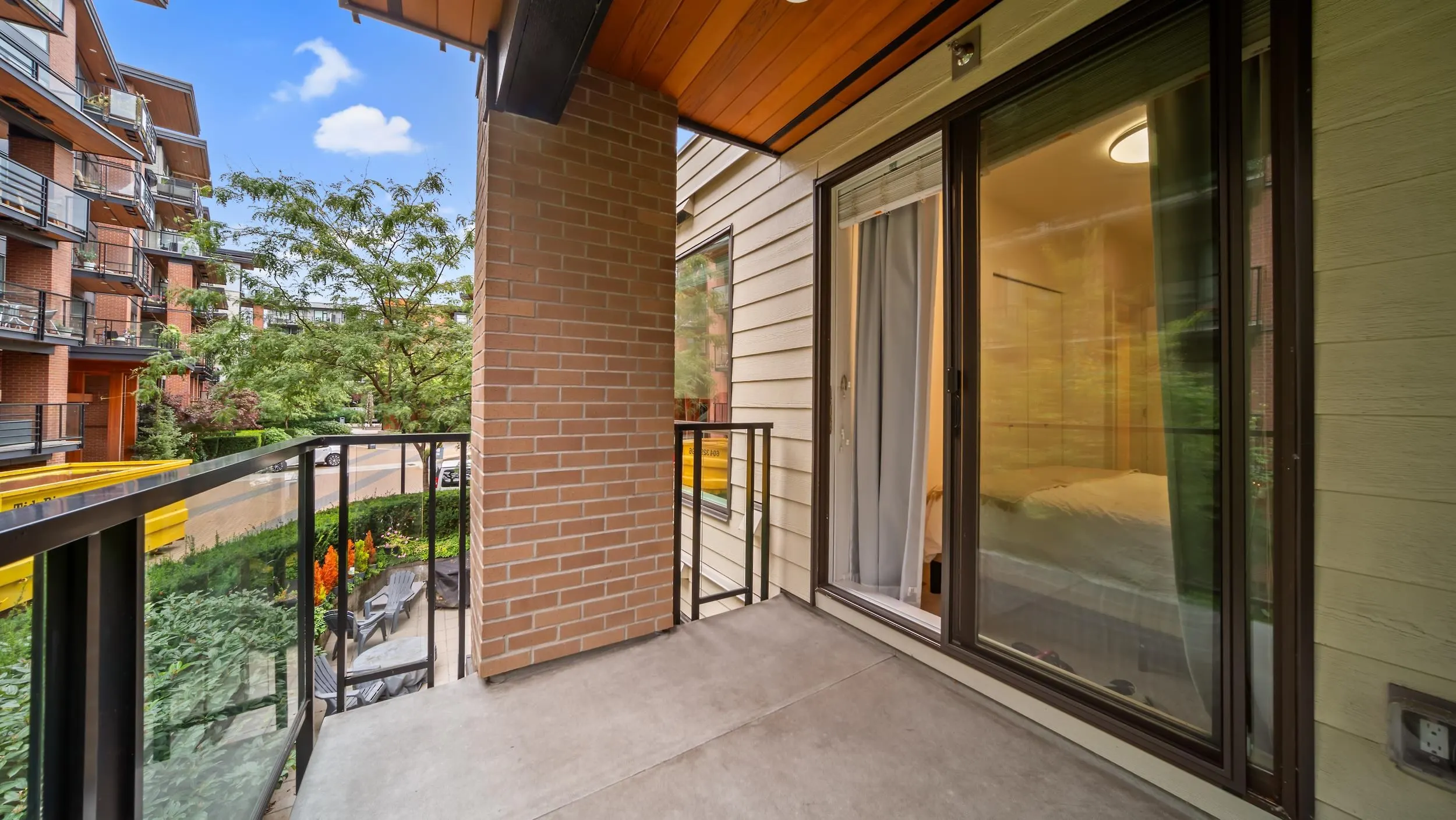 204 719 W 3rd Street
