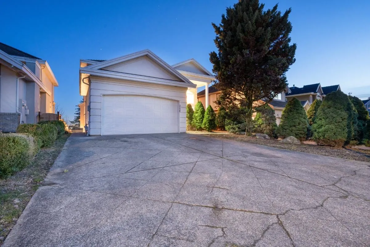 3126 Silverthrone Drive