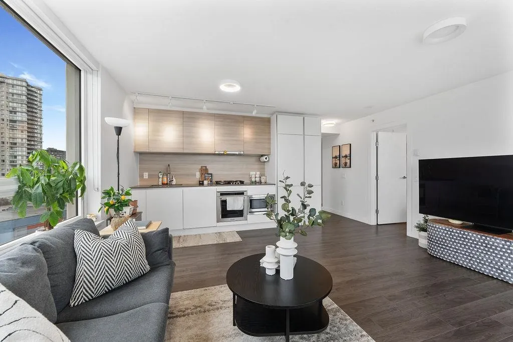 1502 988 Quayside Drive