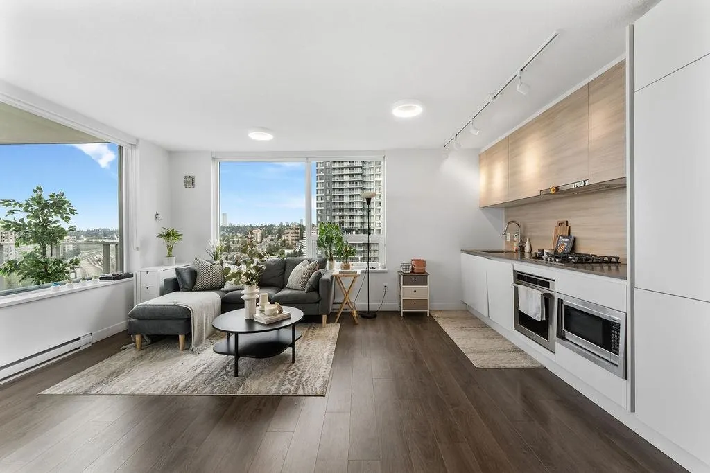 1502 988 Quayside Drive