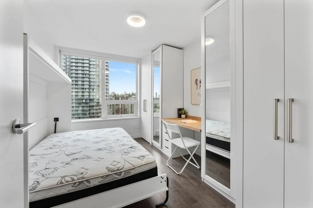 1502 988 Quayside Drive