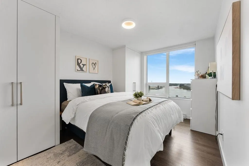 1502 988 Quayside Drive