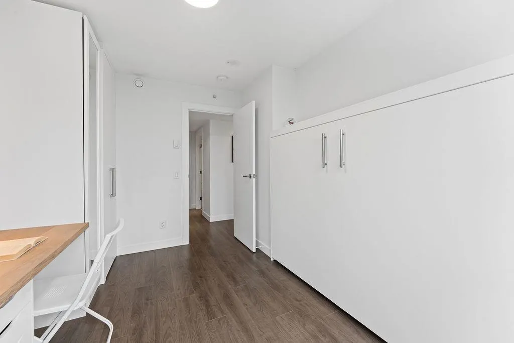 1502 988 Quayside Drive