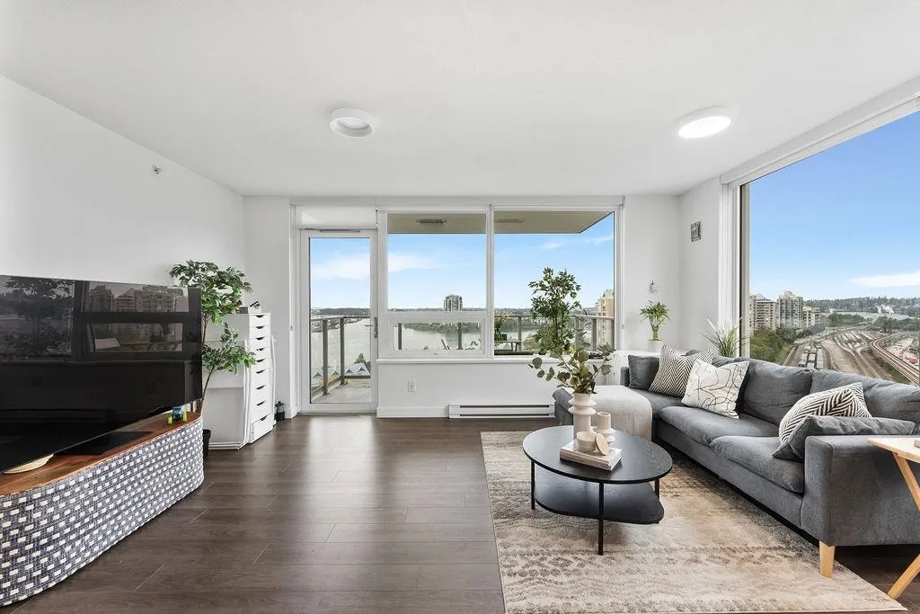 1502 988 Quayside Drive
