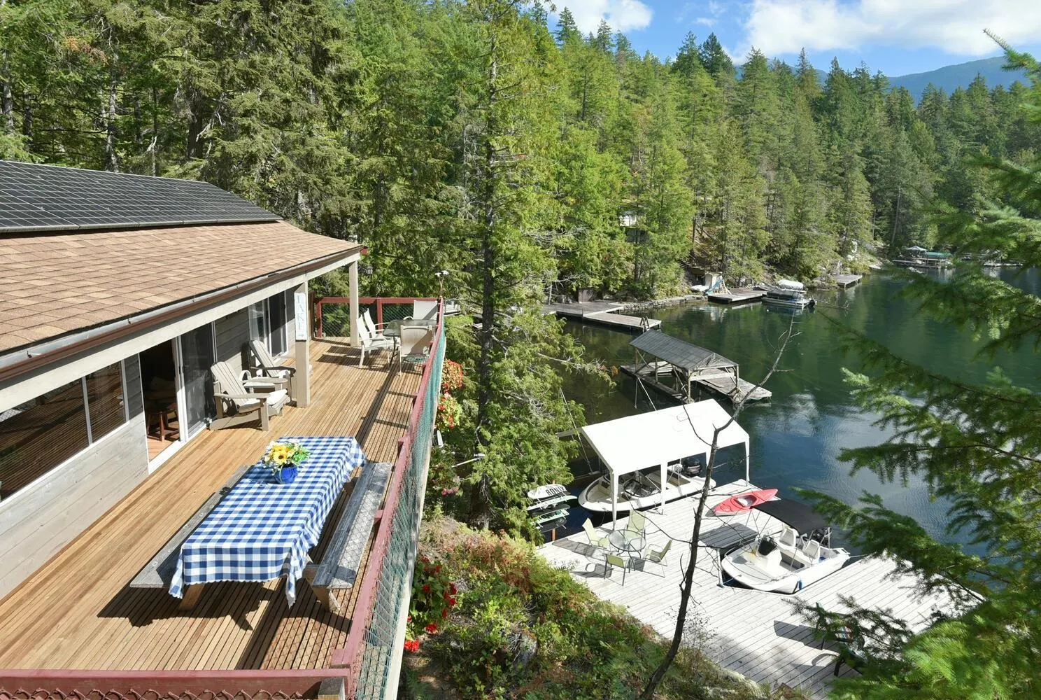 Lot 19 Sakinaw Lake