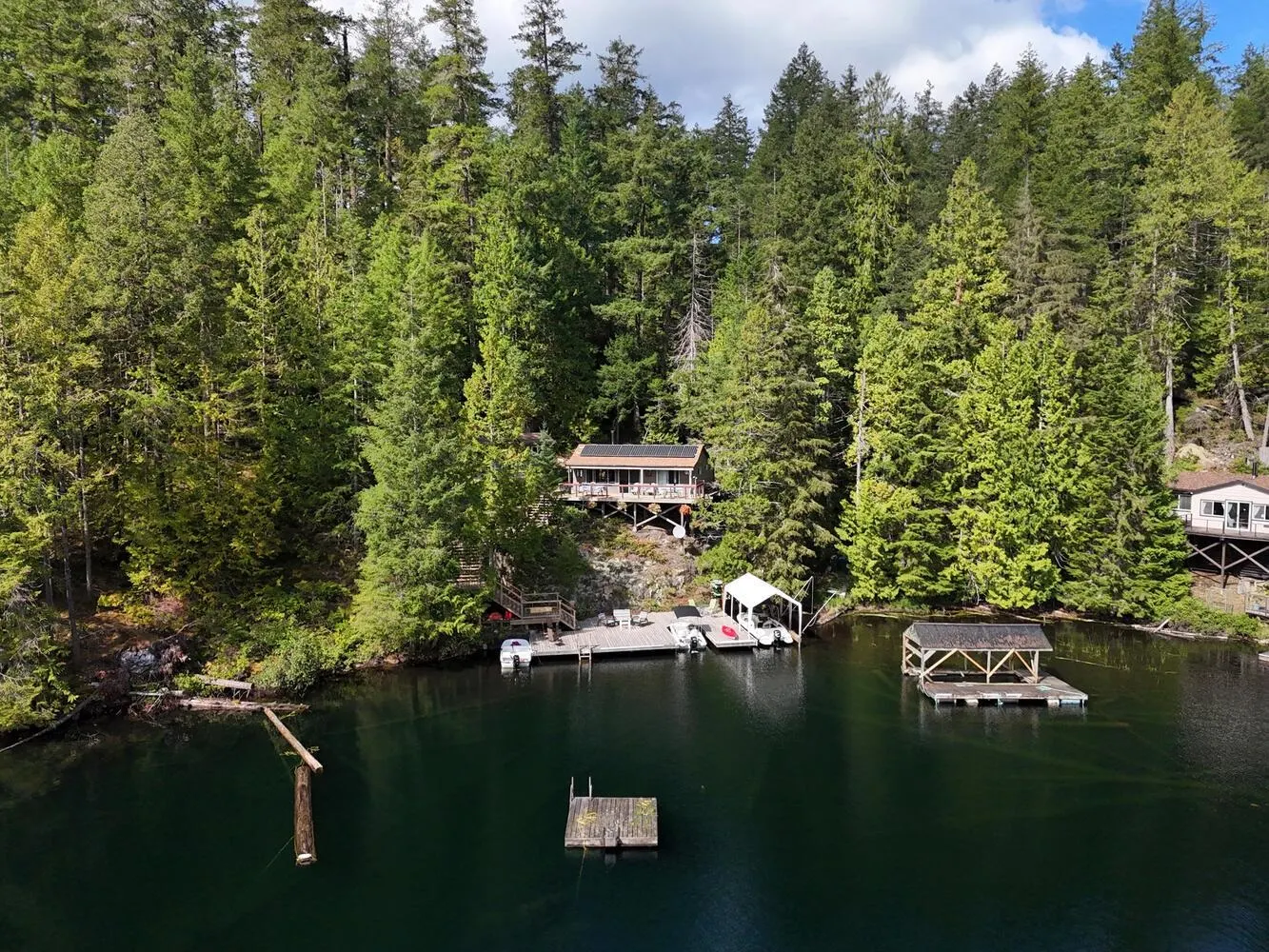 Lot 19 Sakinaw Lake