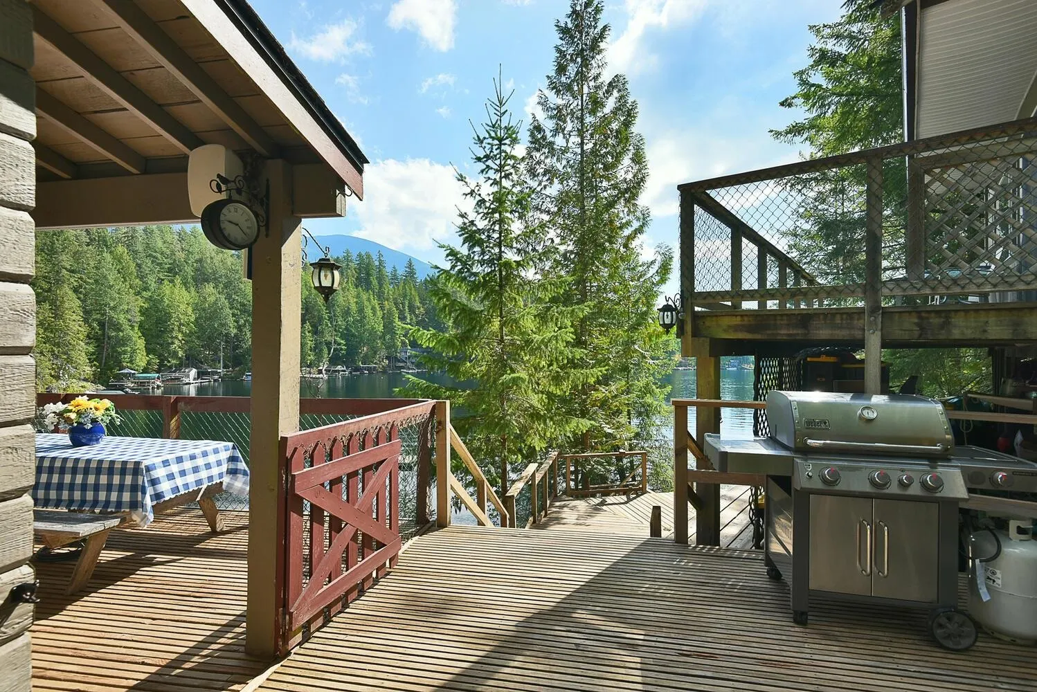 Lot 19 Sakinaw Lake