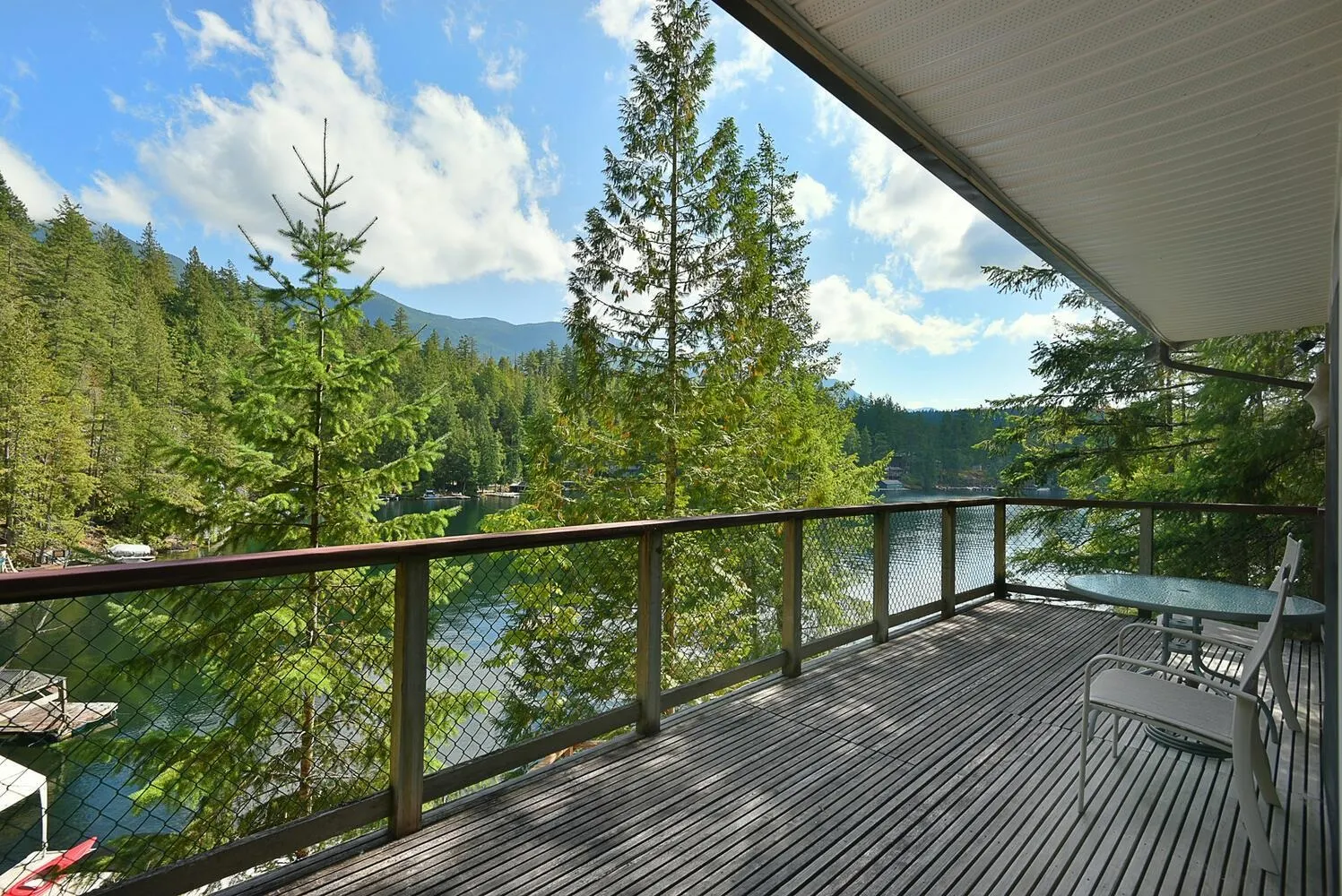 Lot 19 Sakinaw Lake