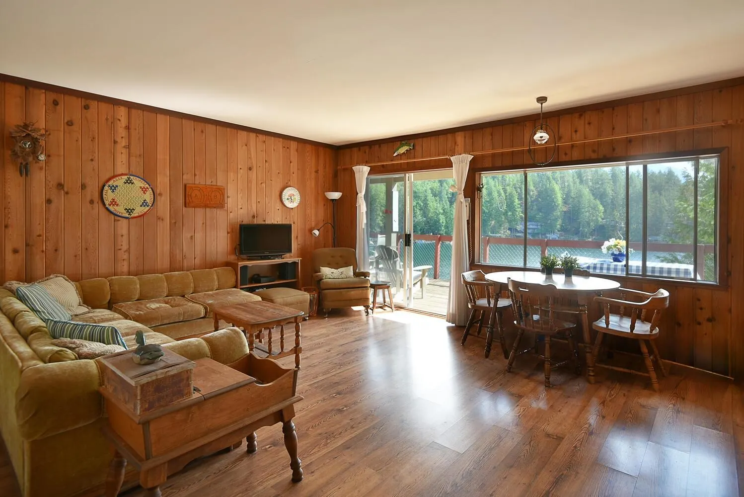Lot 19 Sakinaw Lake