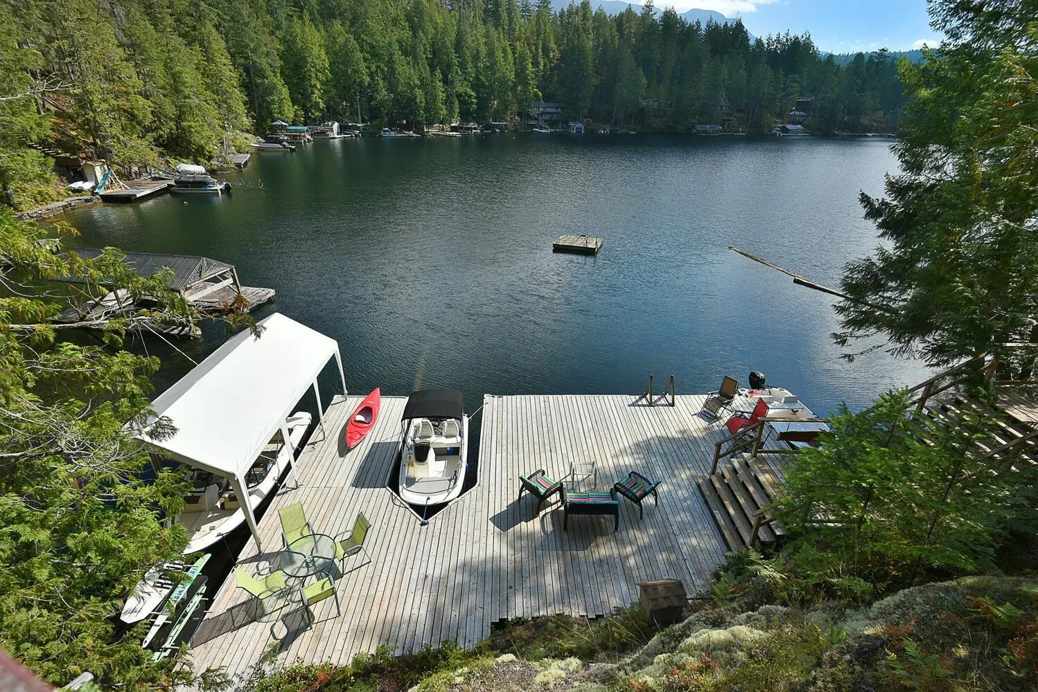 Lot 19 Sakinaw Lake