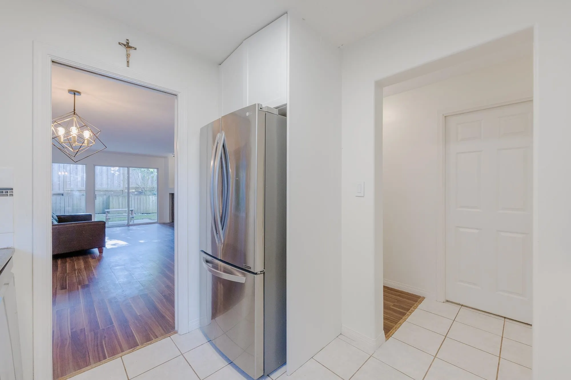 15 1828 Lilac Drive