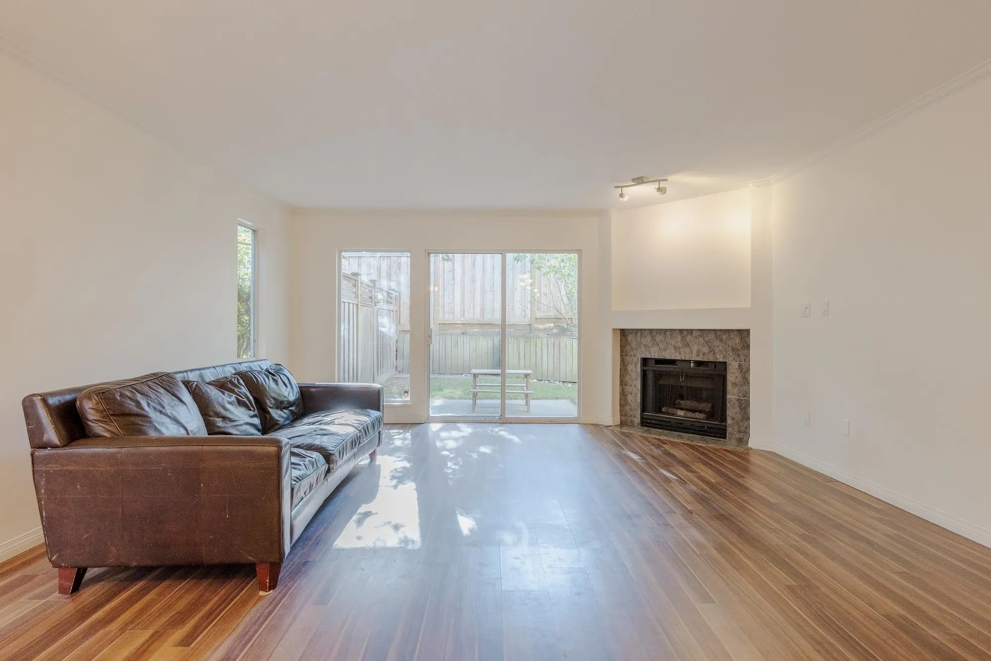 15 1828 Lilac Drive