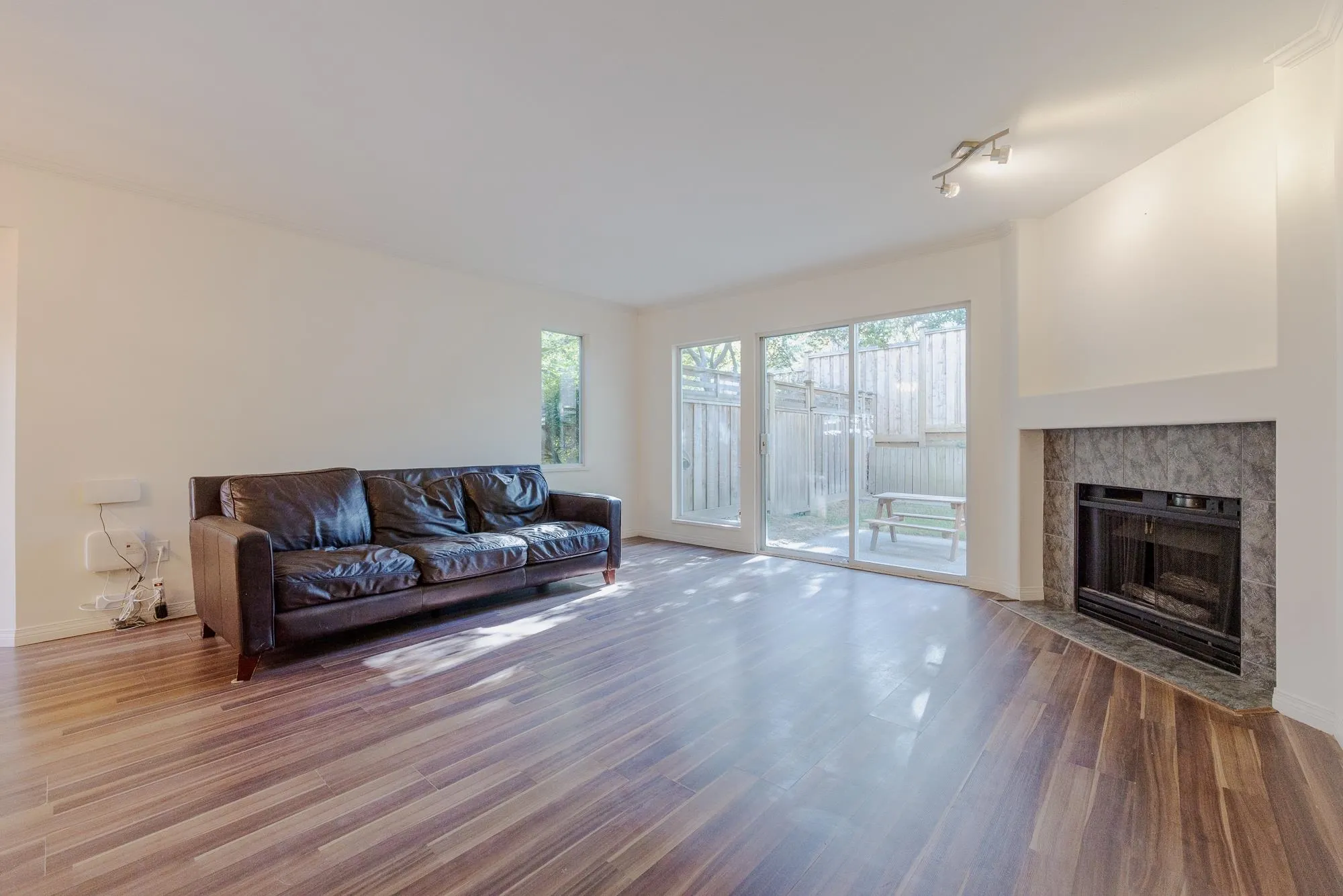 15 1828 Lilac Drive