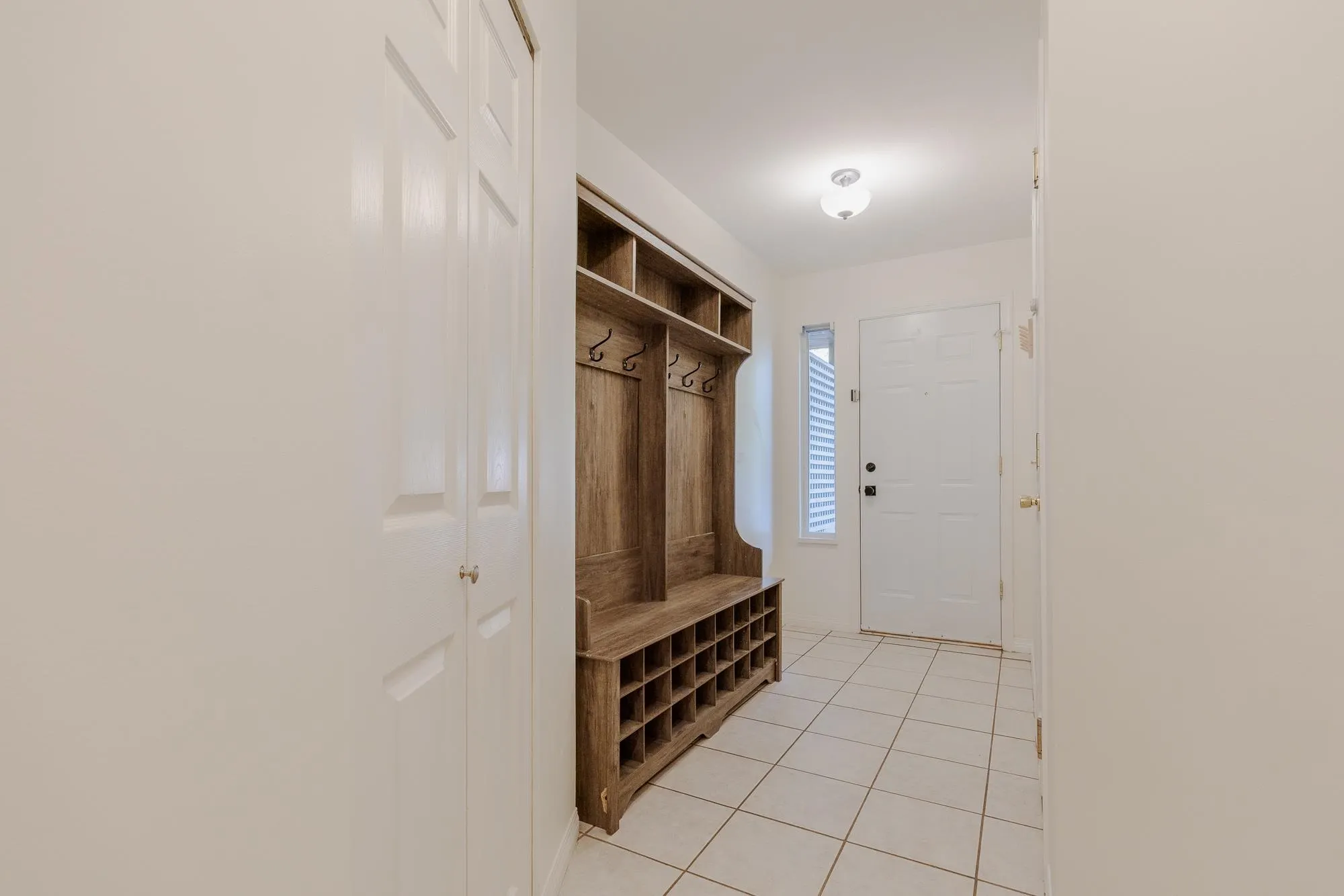 15 1828 Lilac Drive
