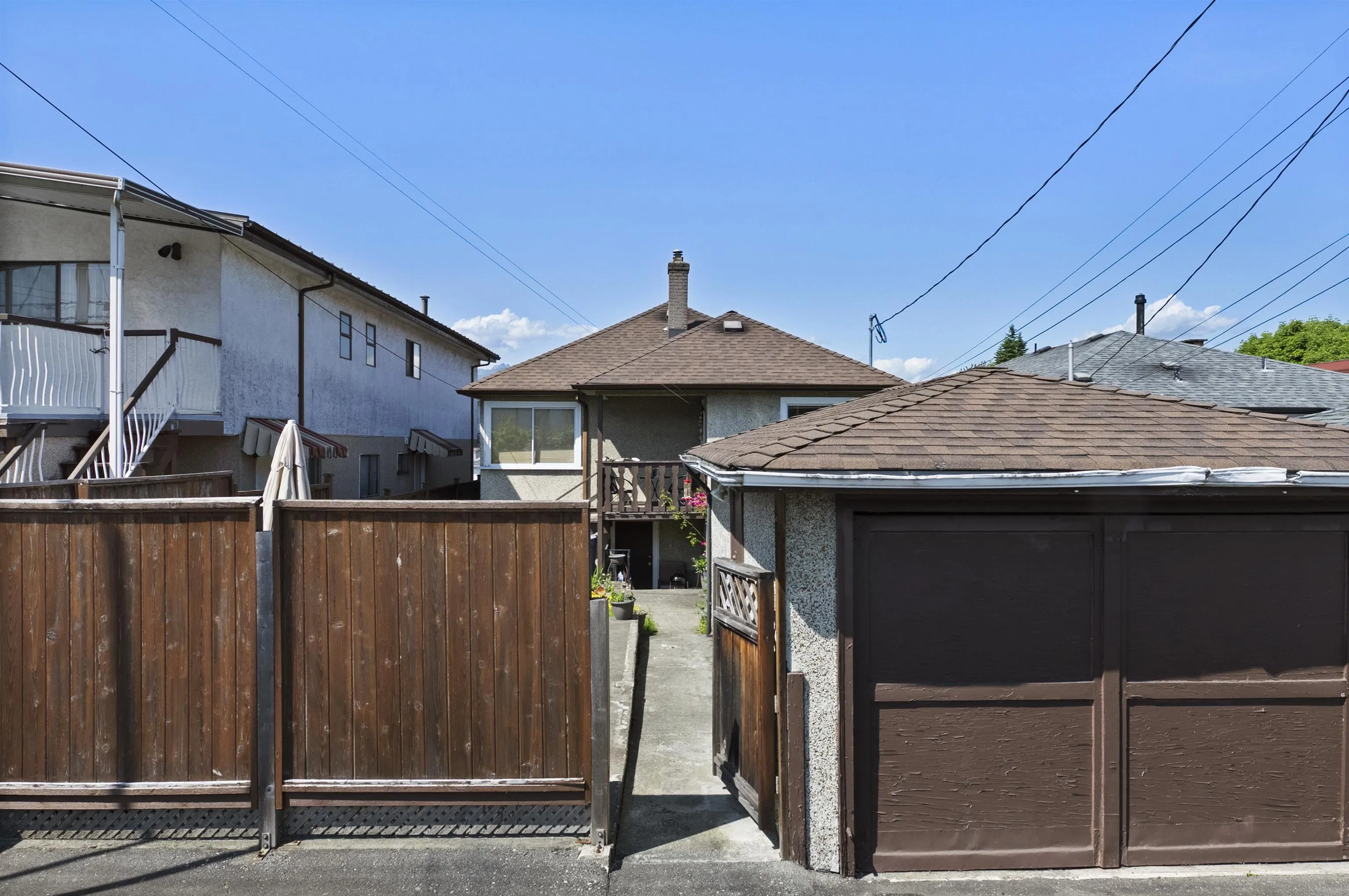 2550 Parker Street