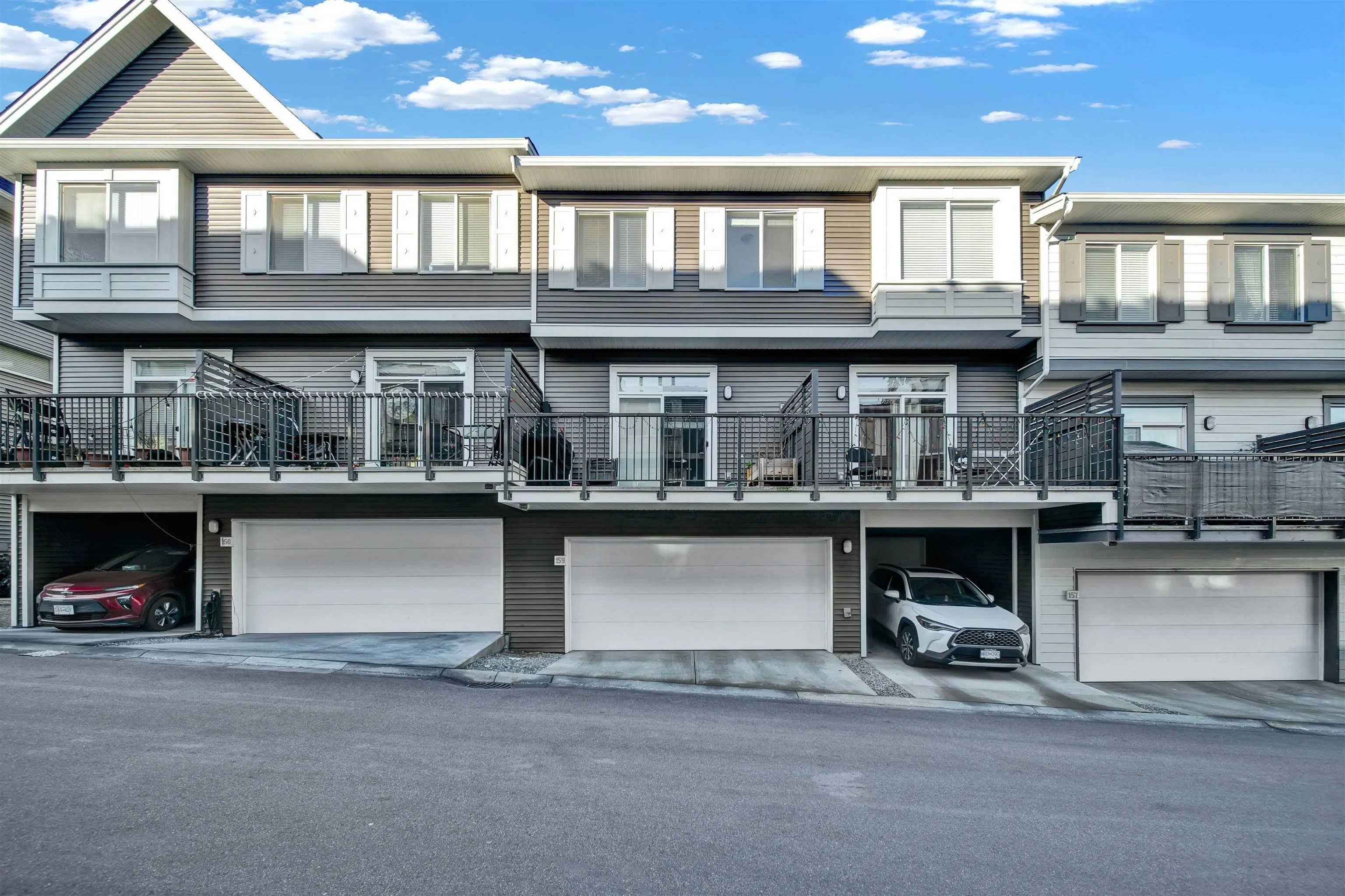 140 8168 136a Street