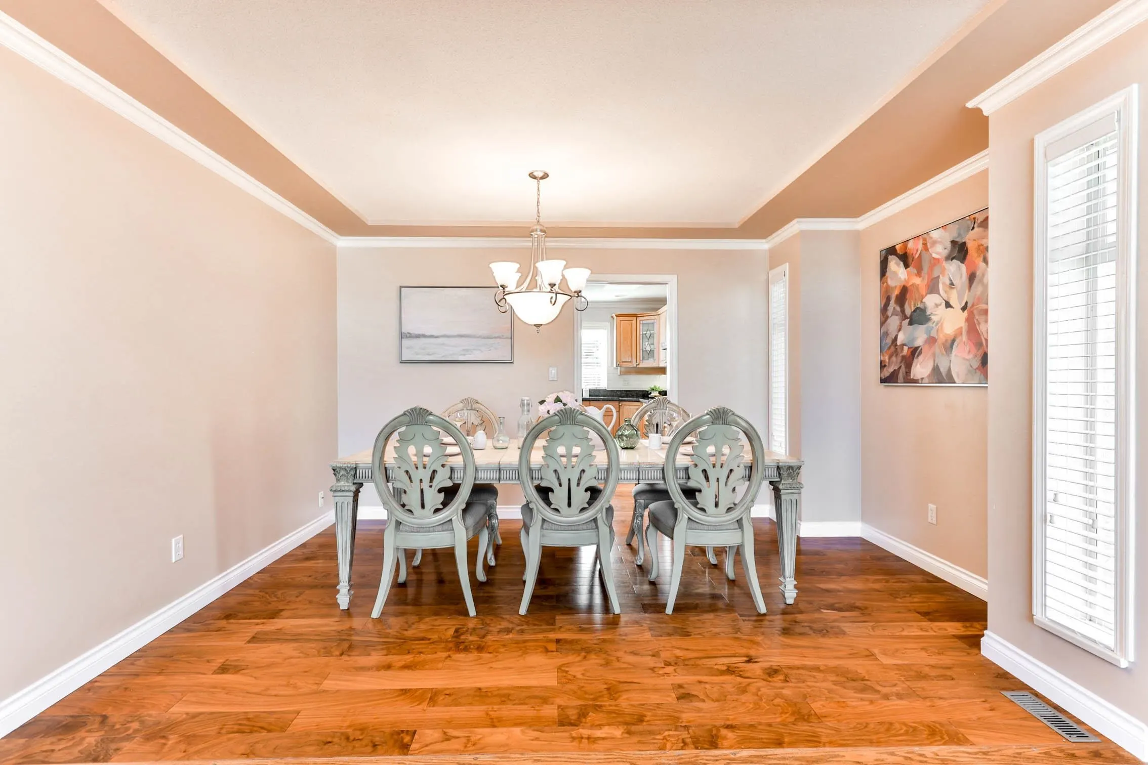 1831 Walnut Crescent