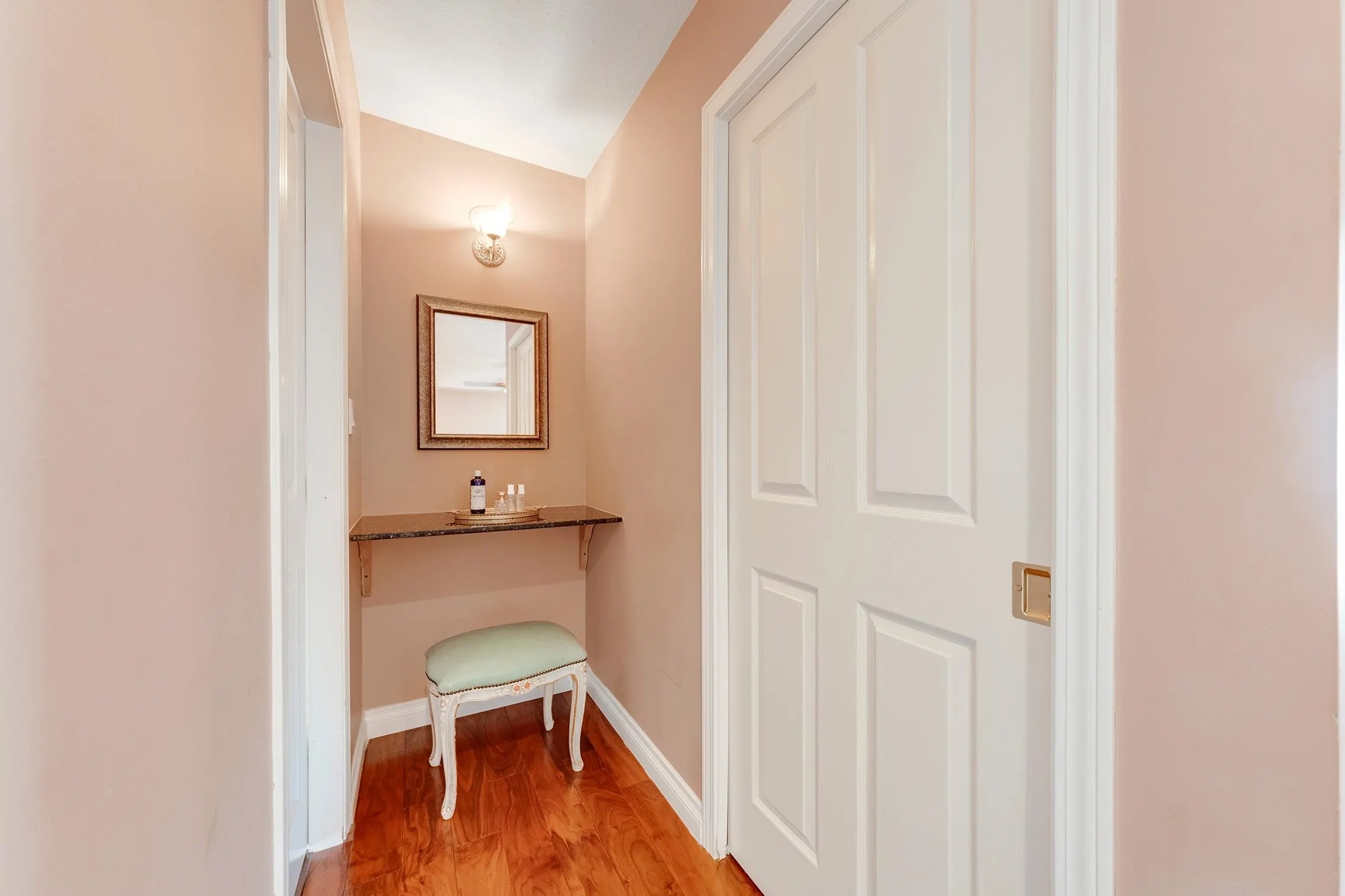 1831 Walnut Crescent