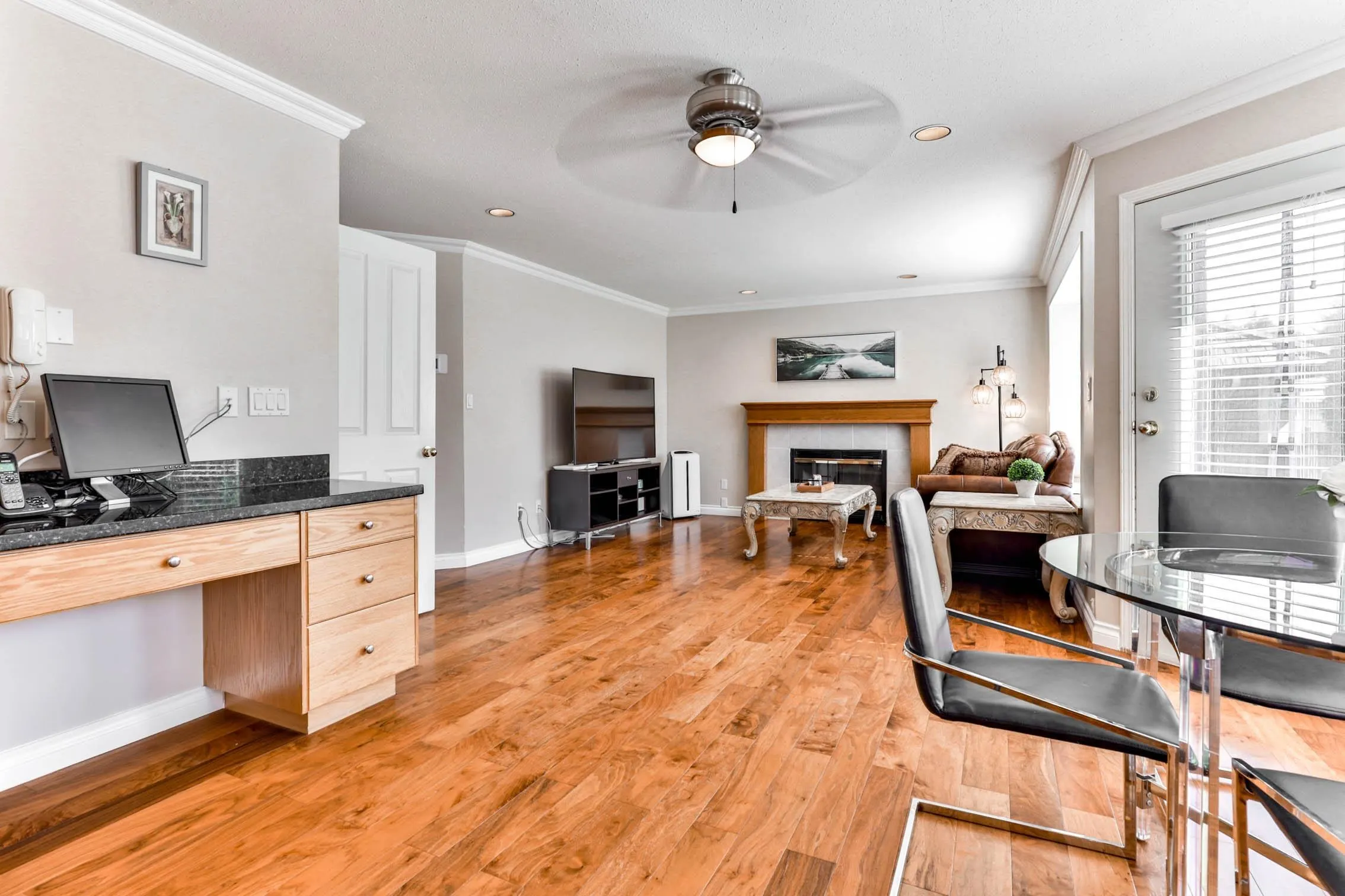 1831 Walnut Crescent