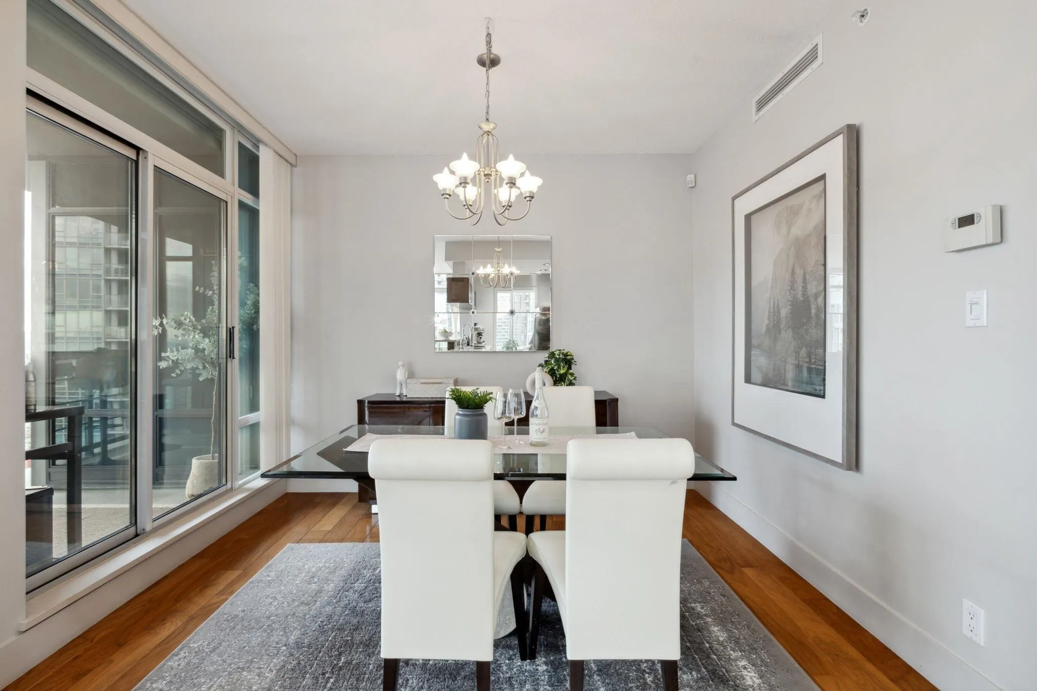 220X 1483 Homer Street