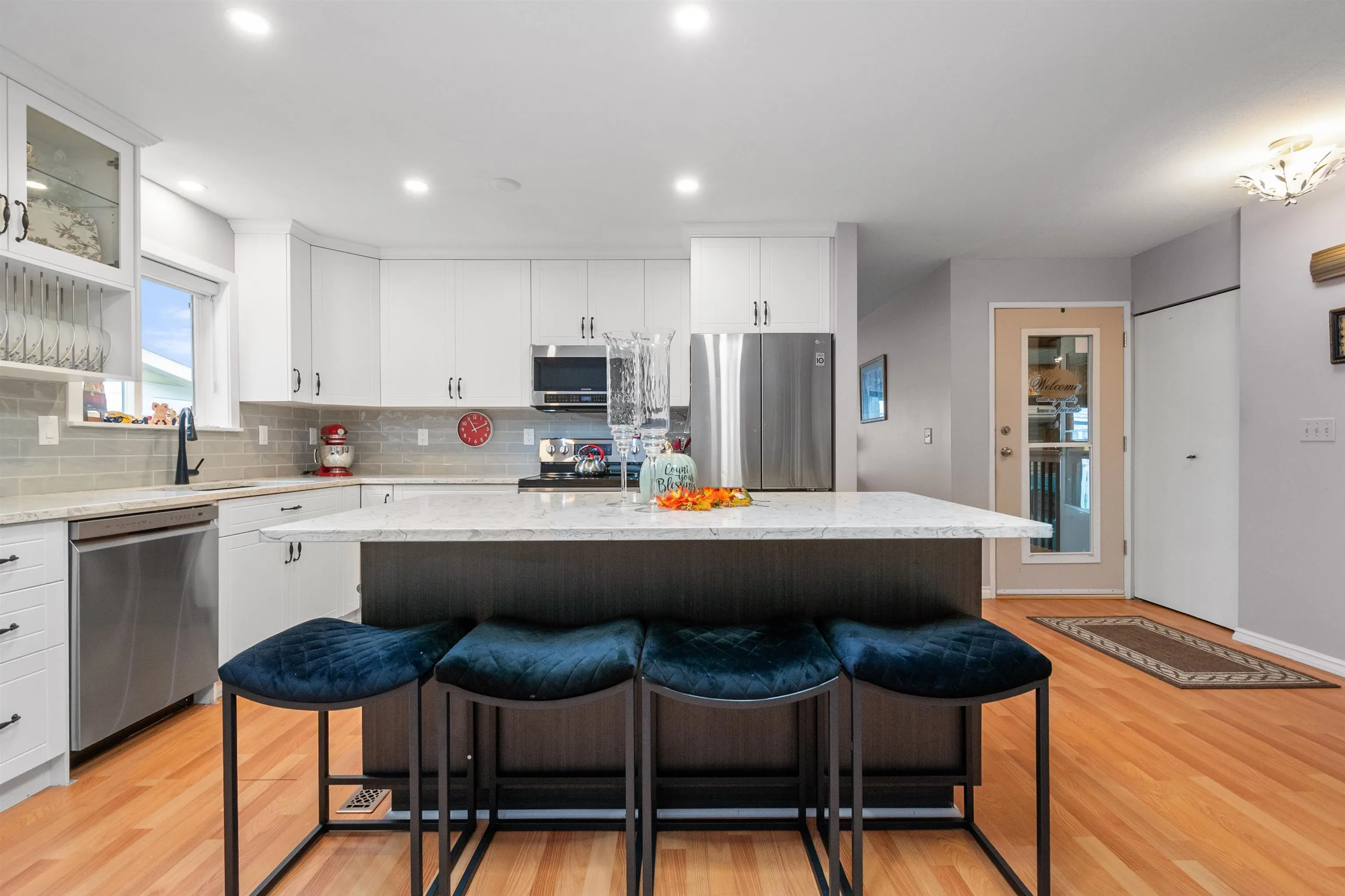 12 9055 Ashwell Road